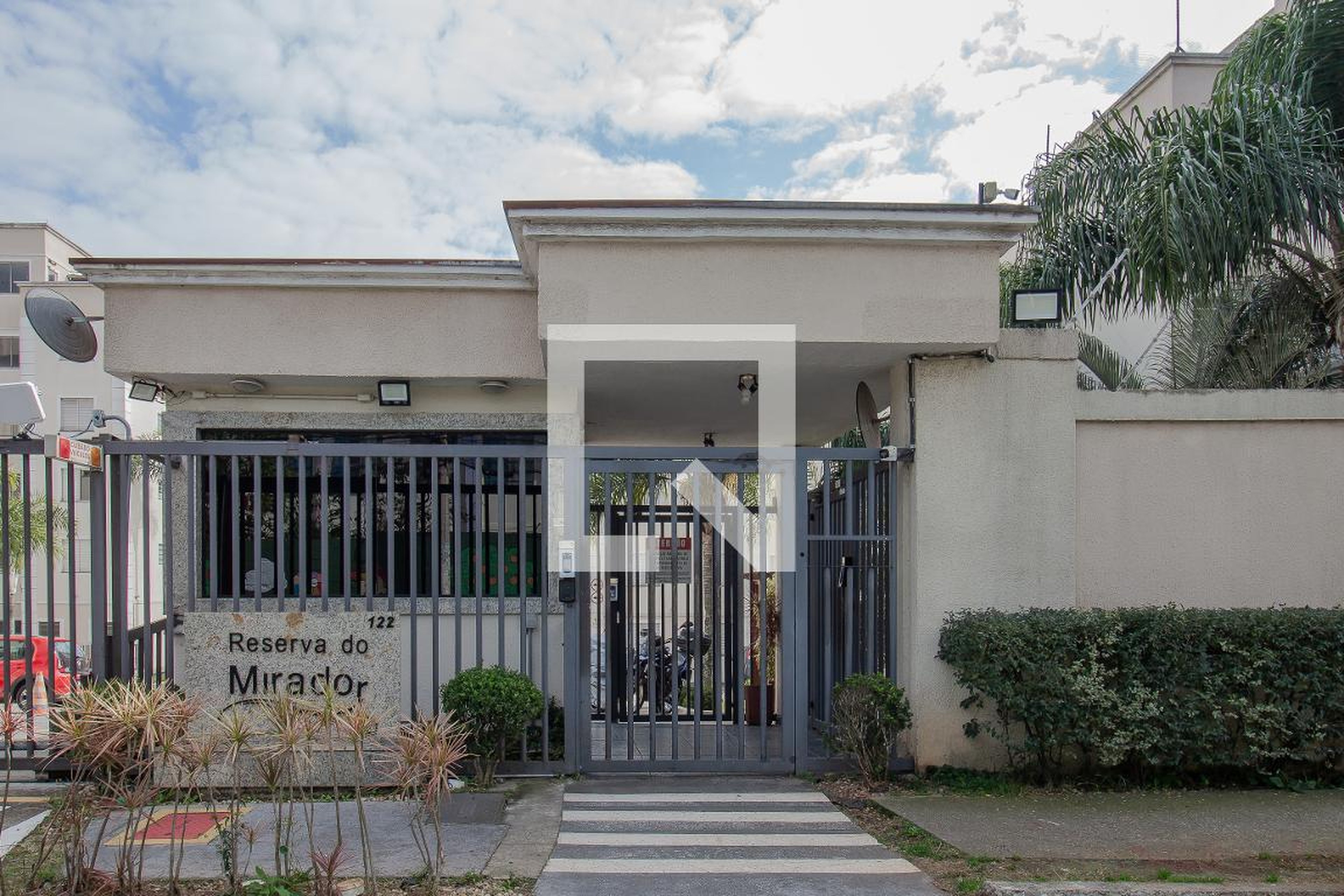 Fachada Condomínio Reserva do Mirador