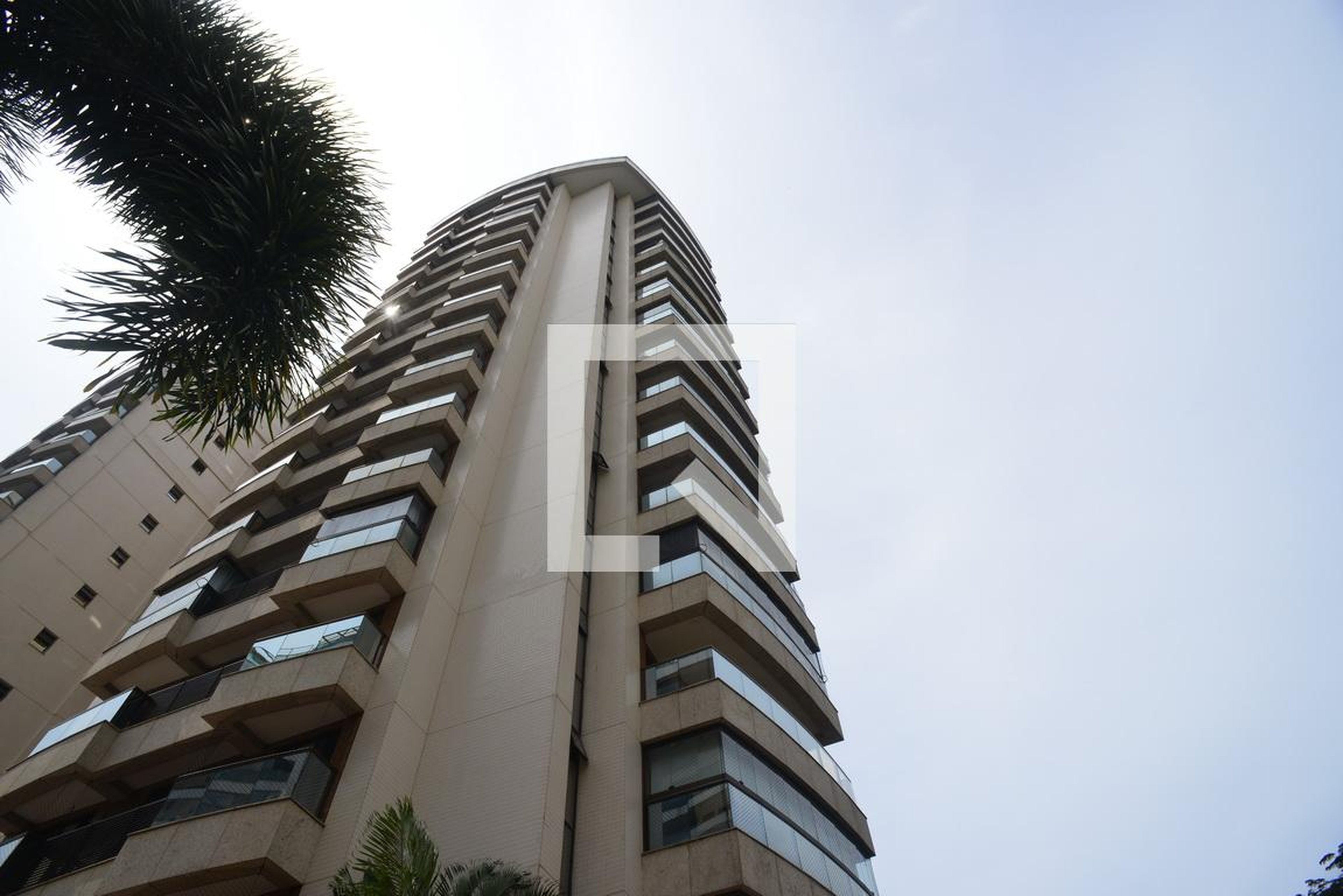 Fachada do Prédio Condomínio Evidence
