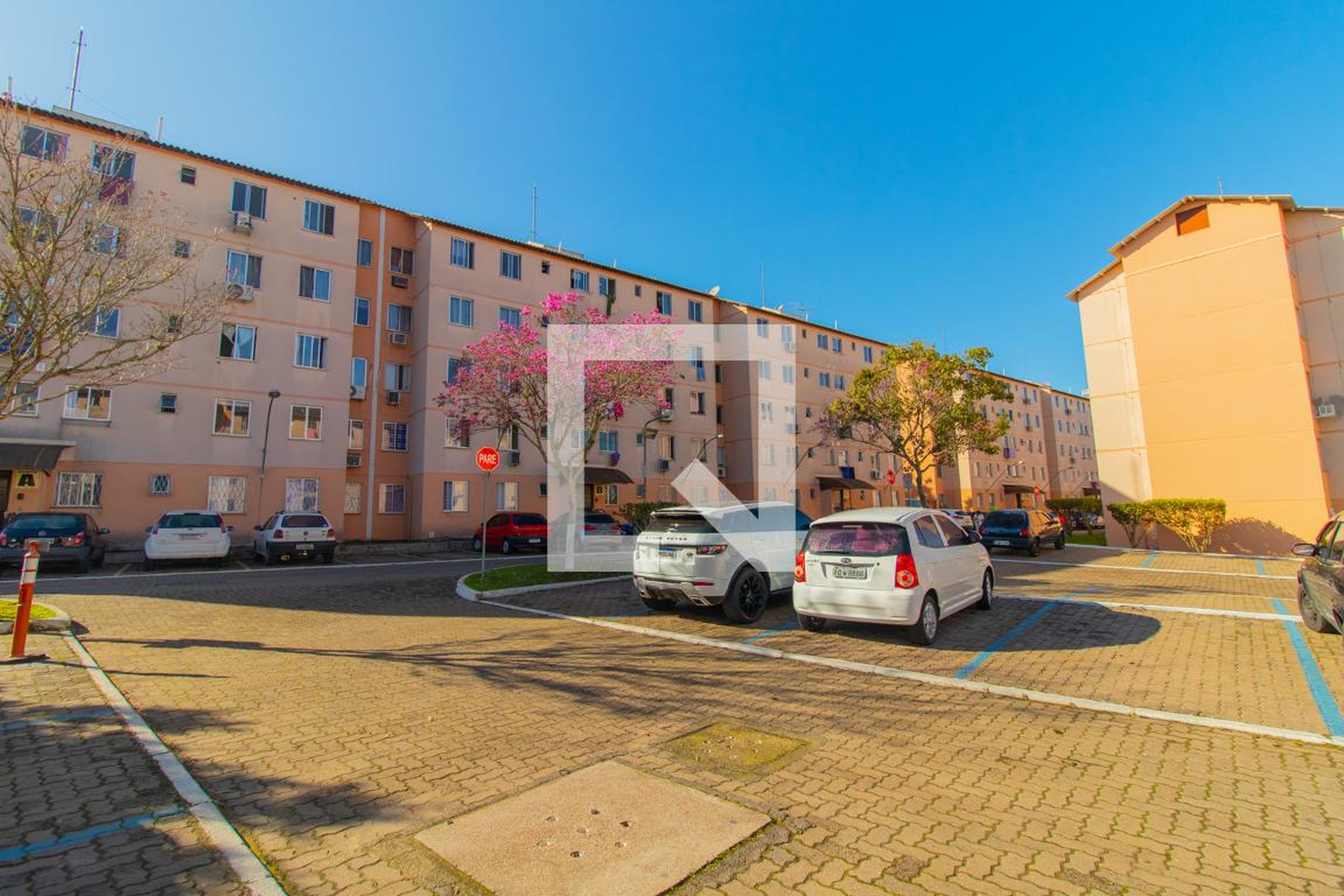 Fachada Condomínio Eduardo Prado