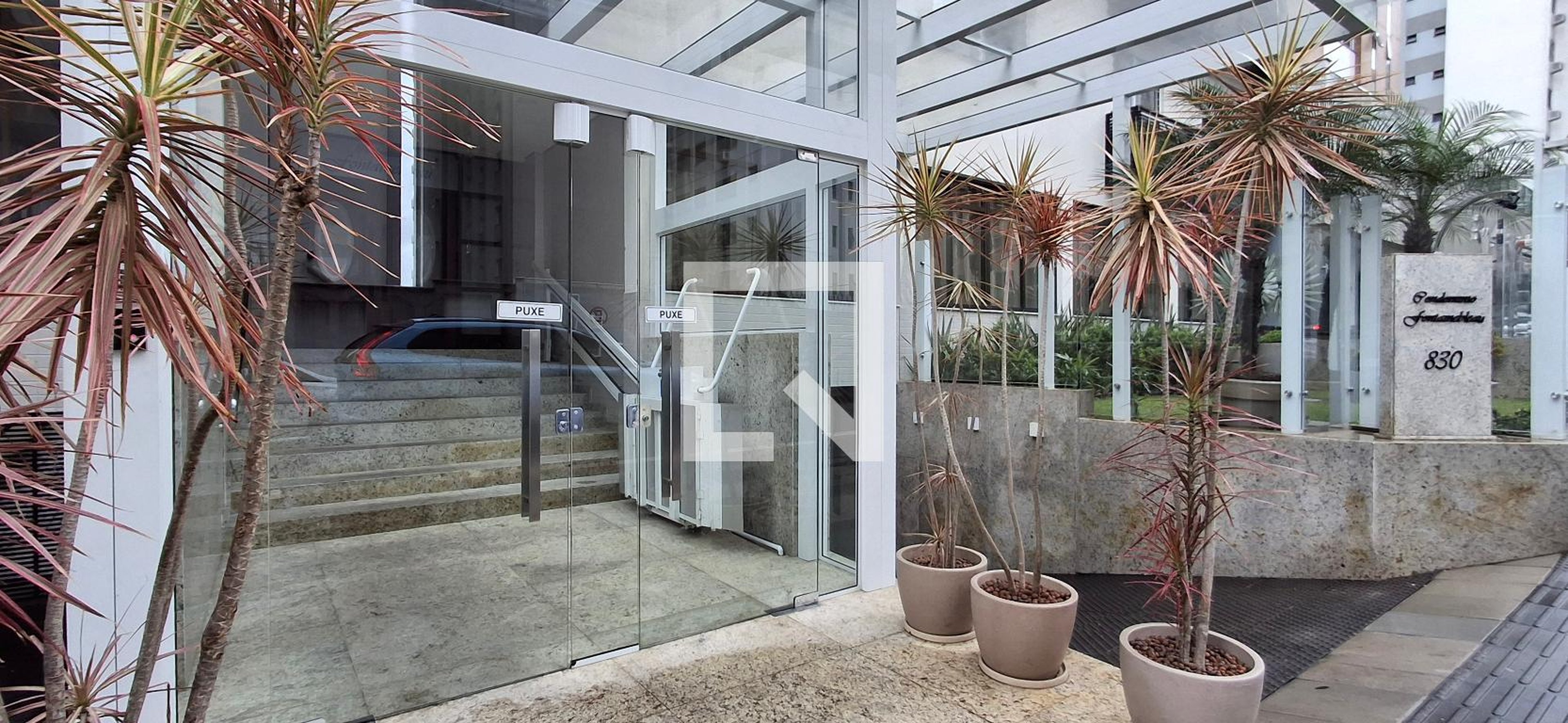 Fachada Condomínio Fontainebleau