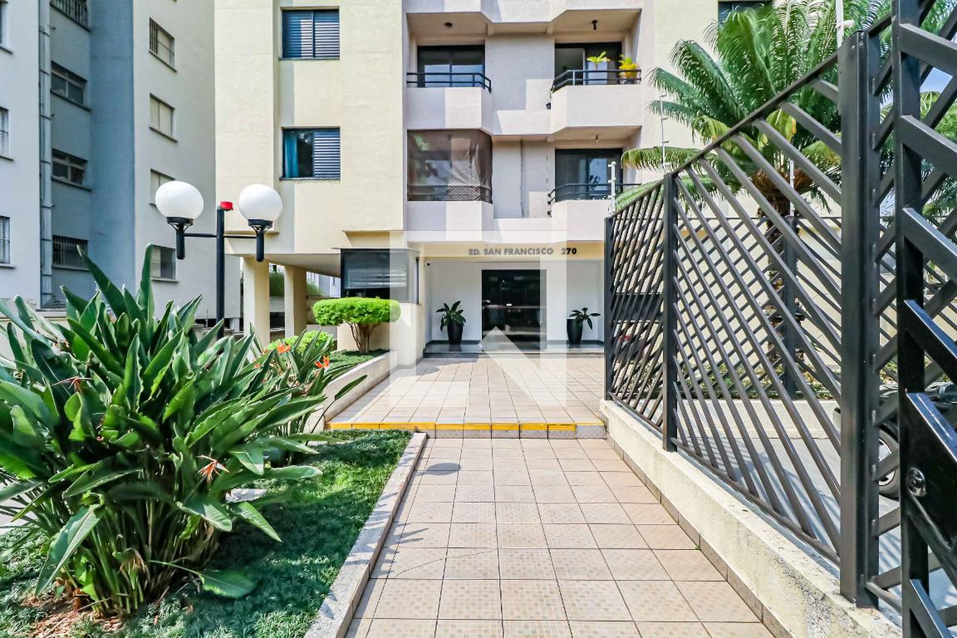 Fachada Condomínio San Francisco