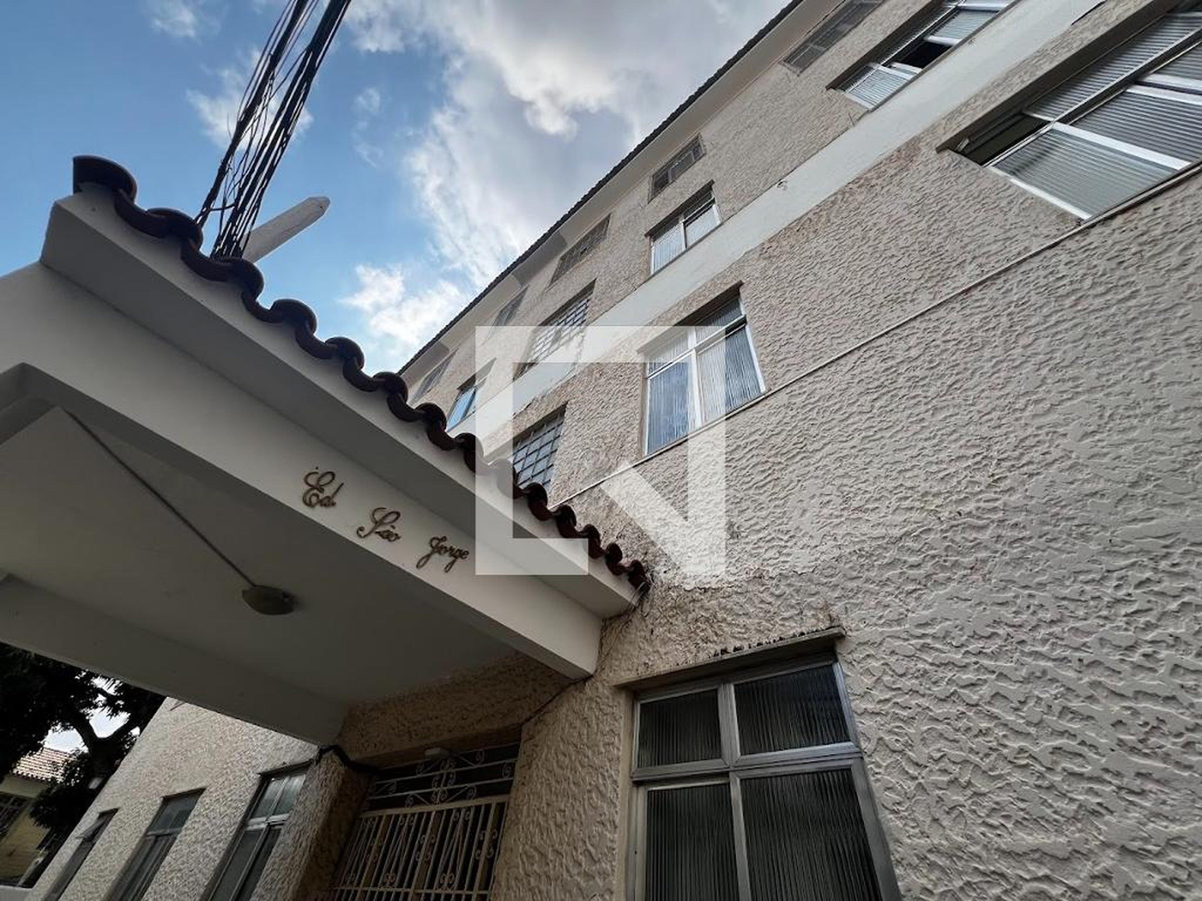 Fachada Condomínio em Rua Viêira da Silva, 79