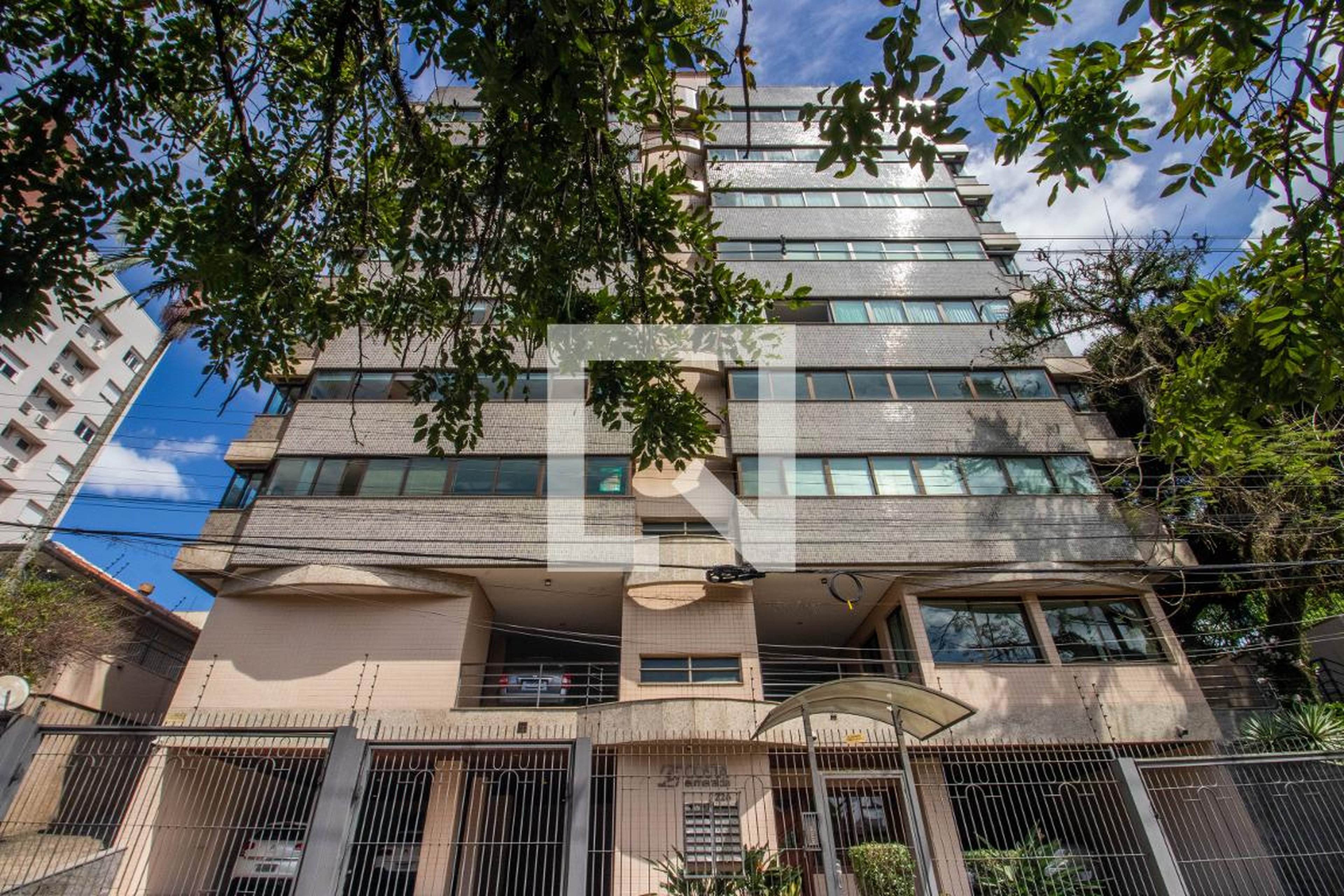 Fachada Condomínio em Rua Caracas, 226