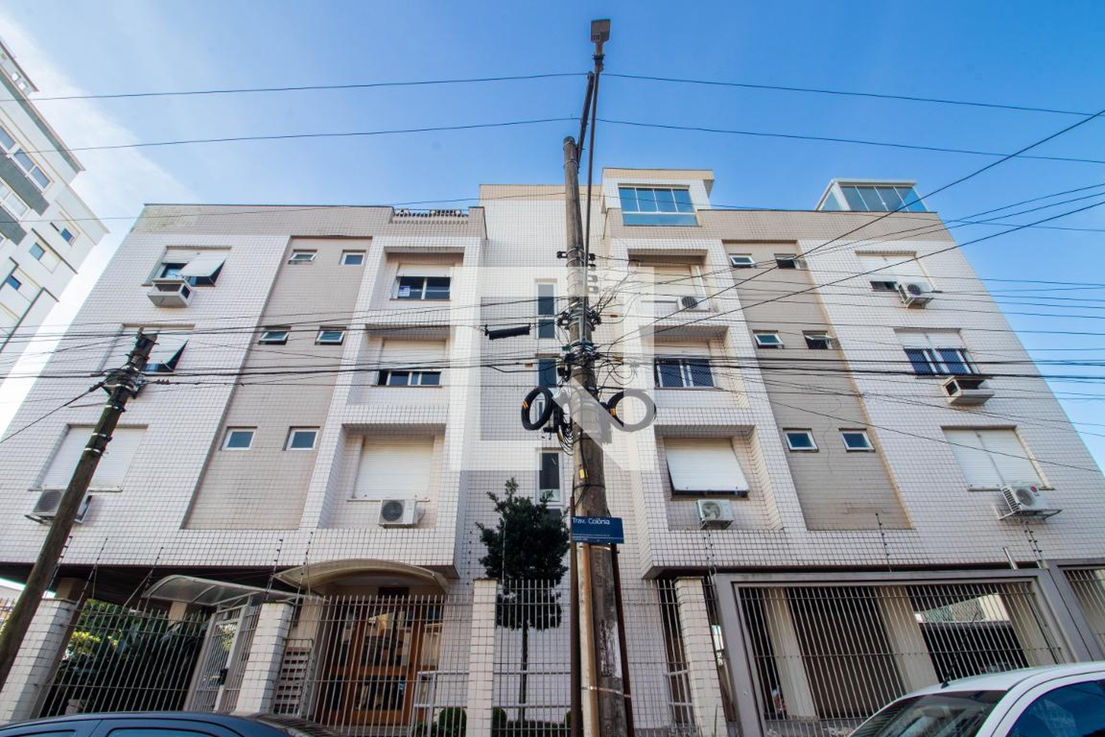 Fachada Condomínio em Travessa Colônia, 26