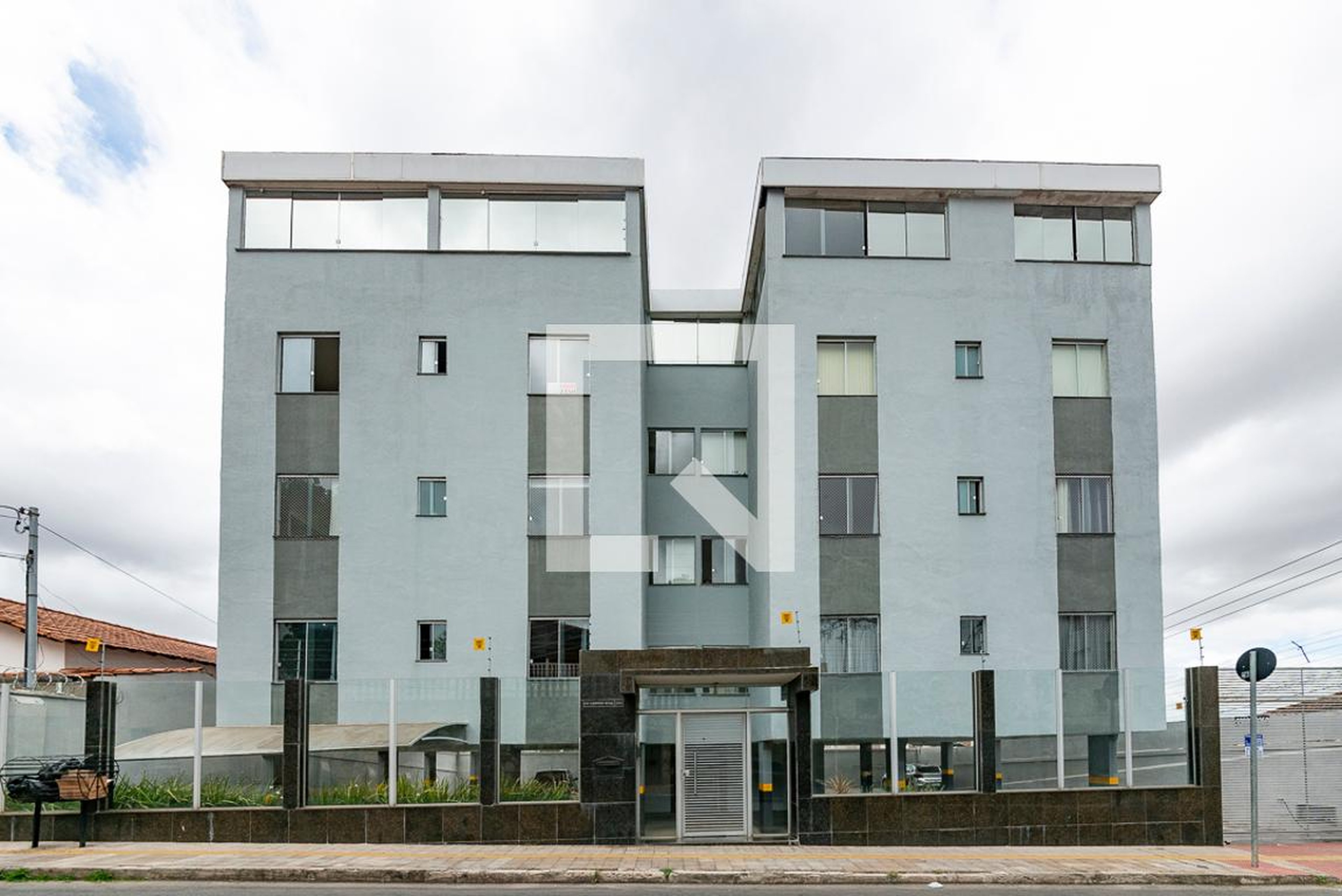 Fachada Condomínio Carmem Sena