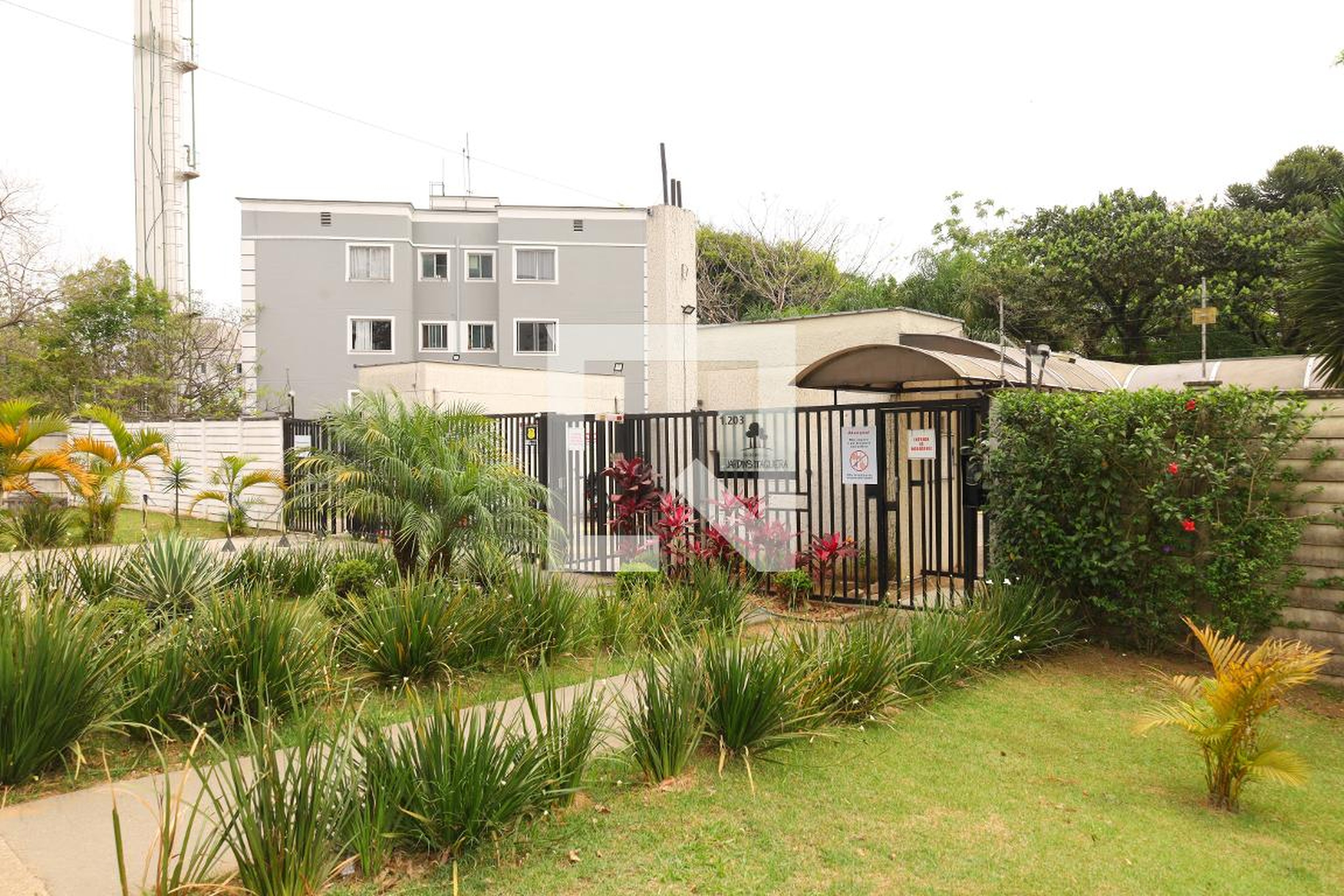 Fachada do condomínio Residencial Jardins Itaquera