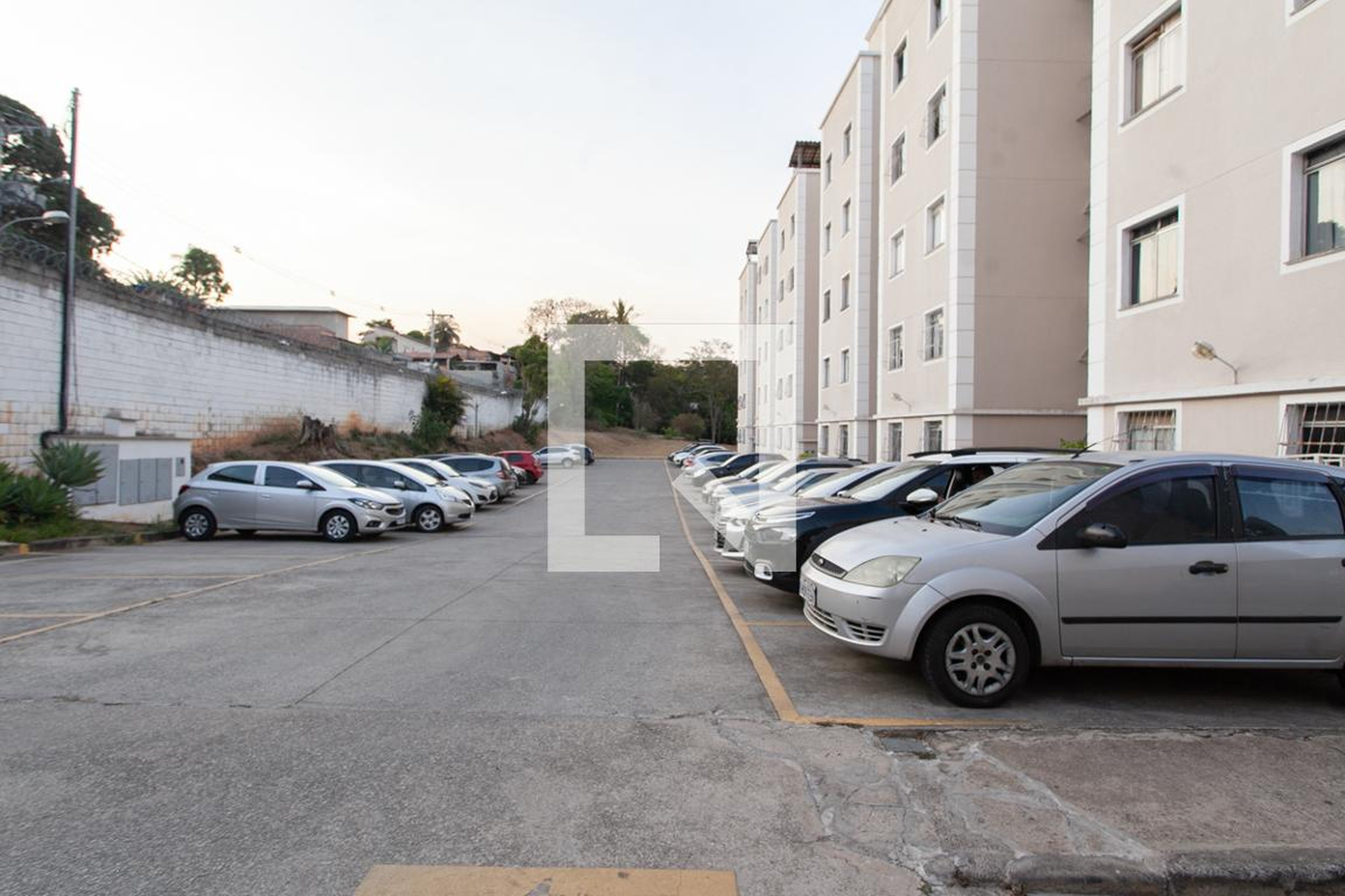 Estacionamento - Residencial Las Palmas