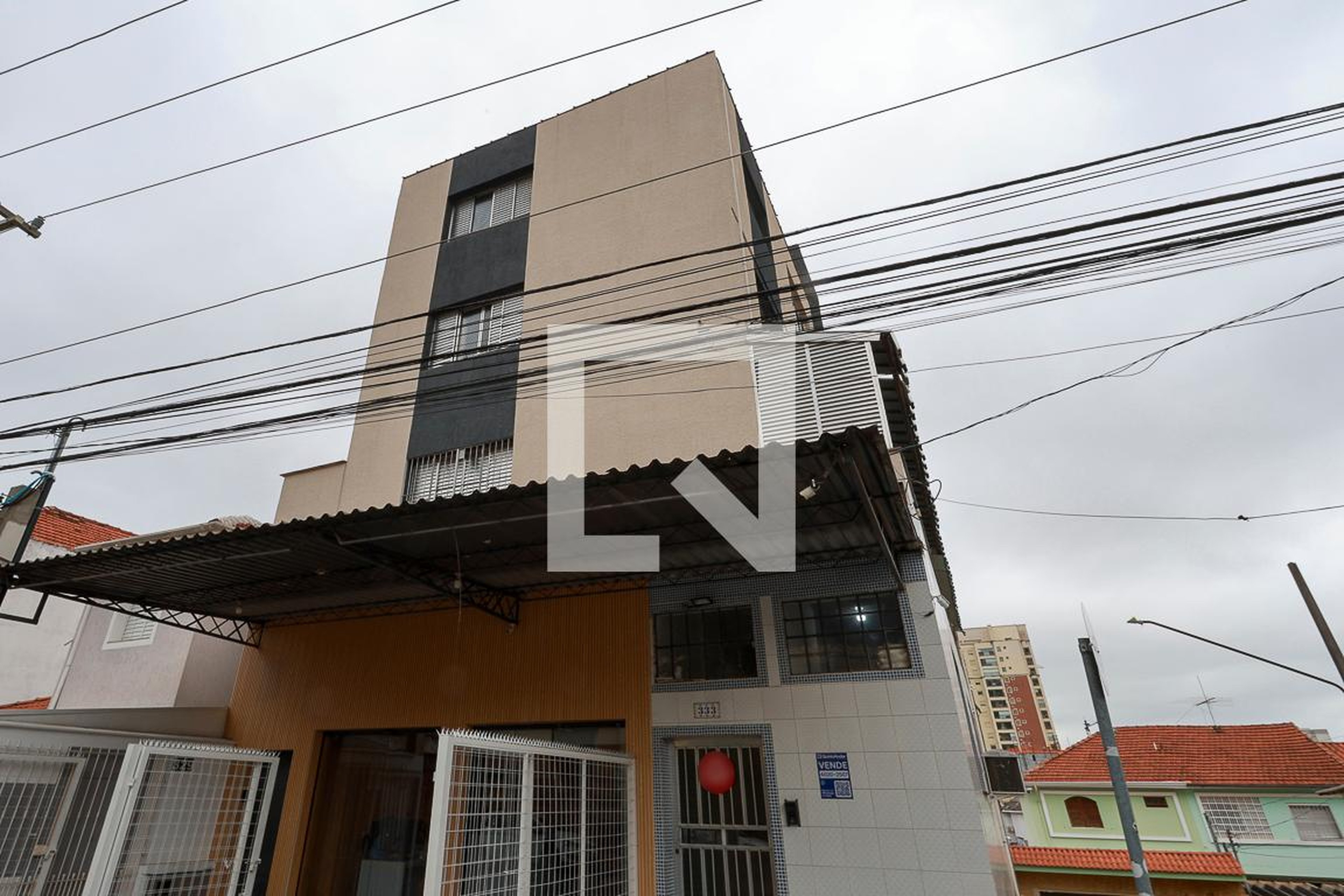 Fachada do prédio Condomínio em Rua Outeiro da Cruz, 333