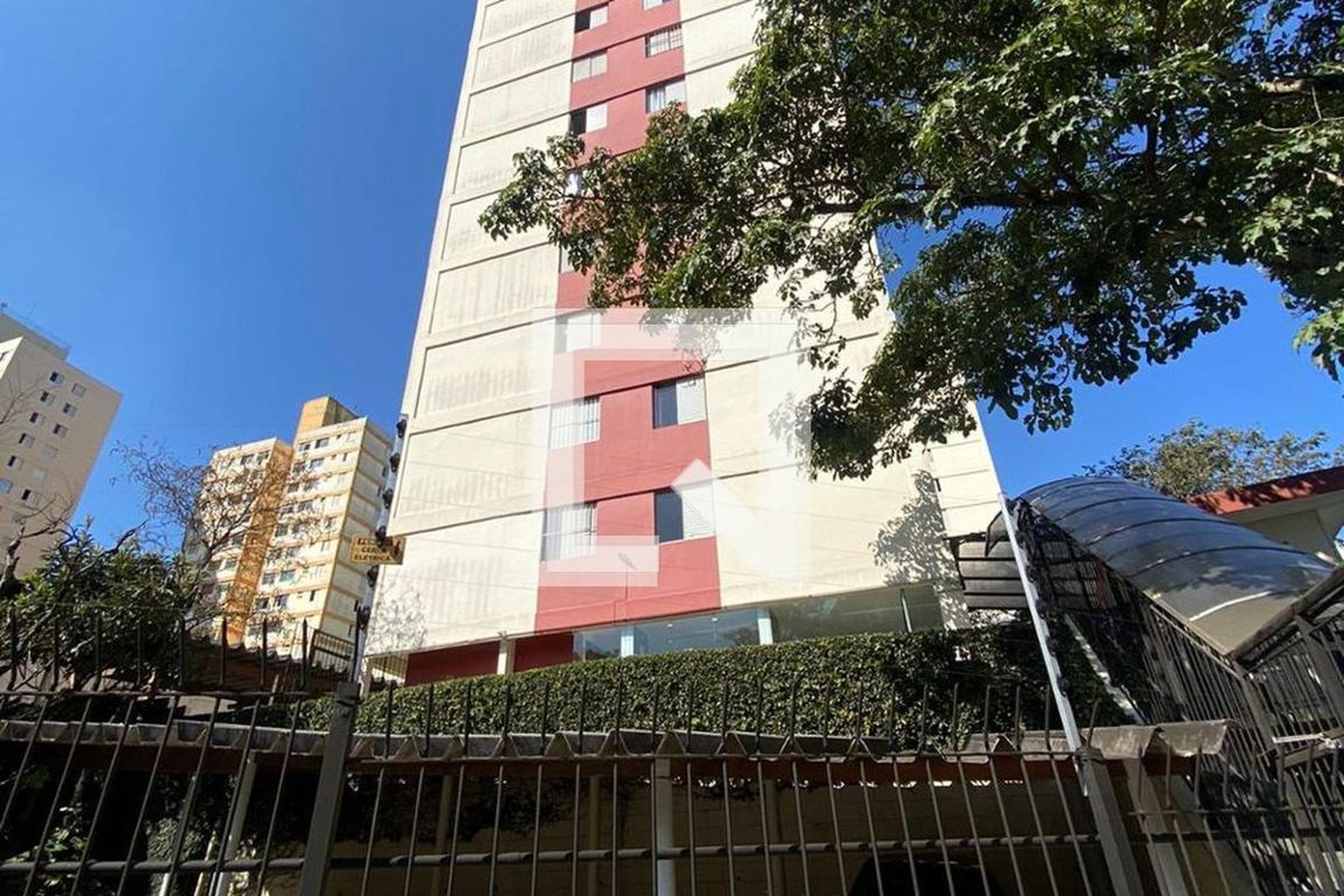 Fachada Condomínio Conjunto Residencial Jardim Celeste II