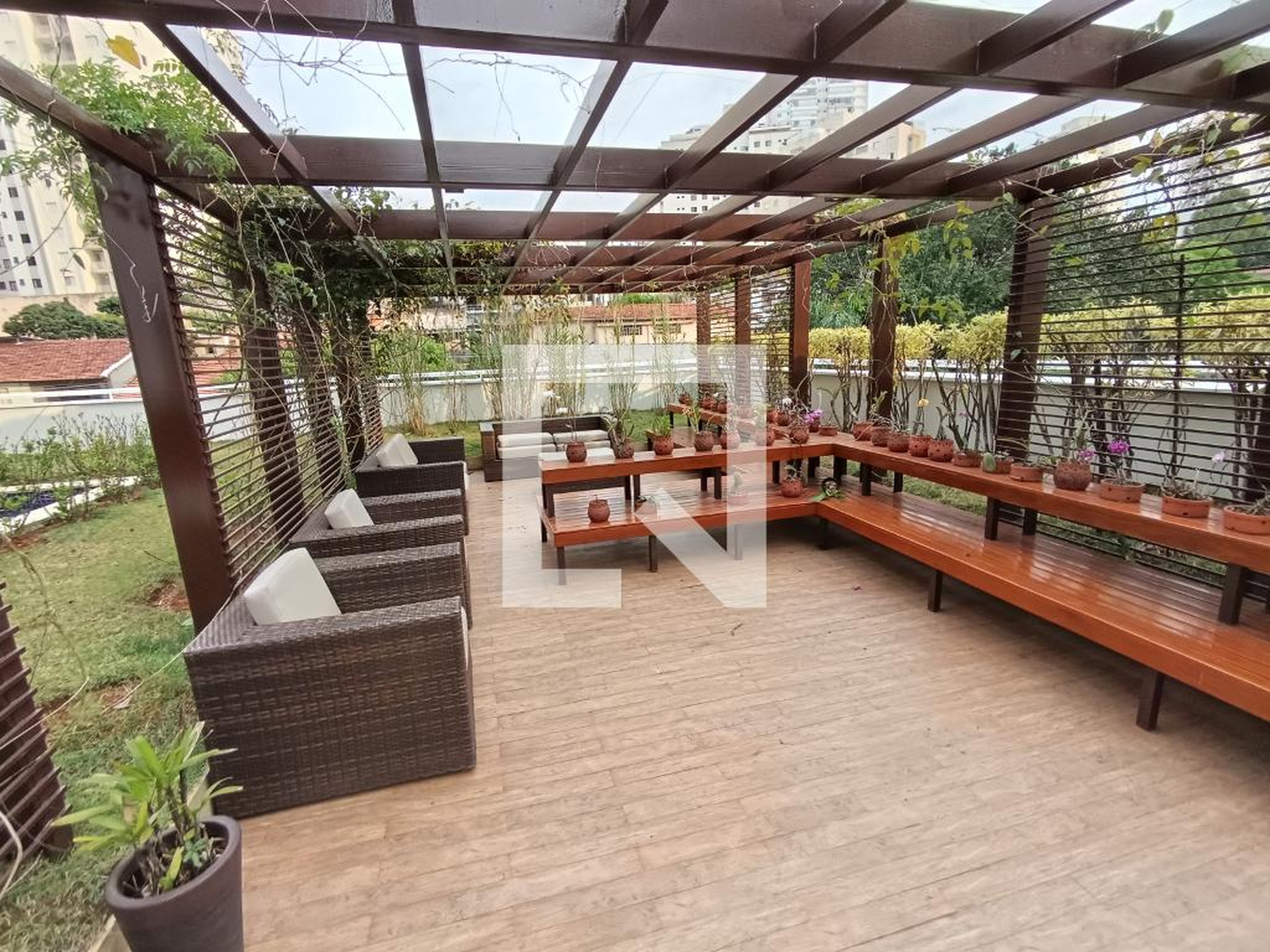 Área comum - Biografia