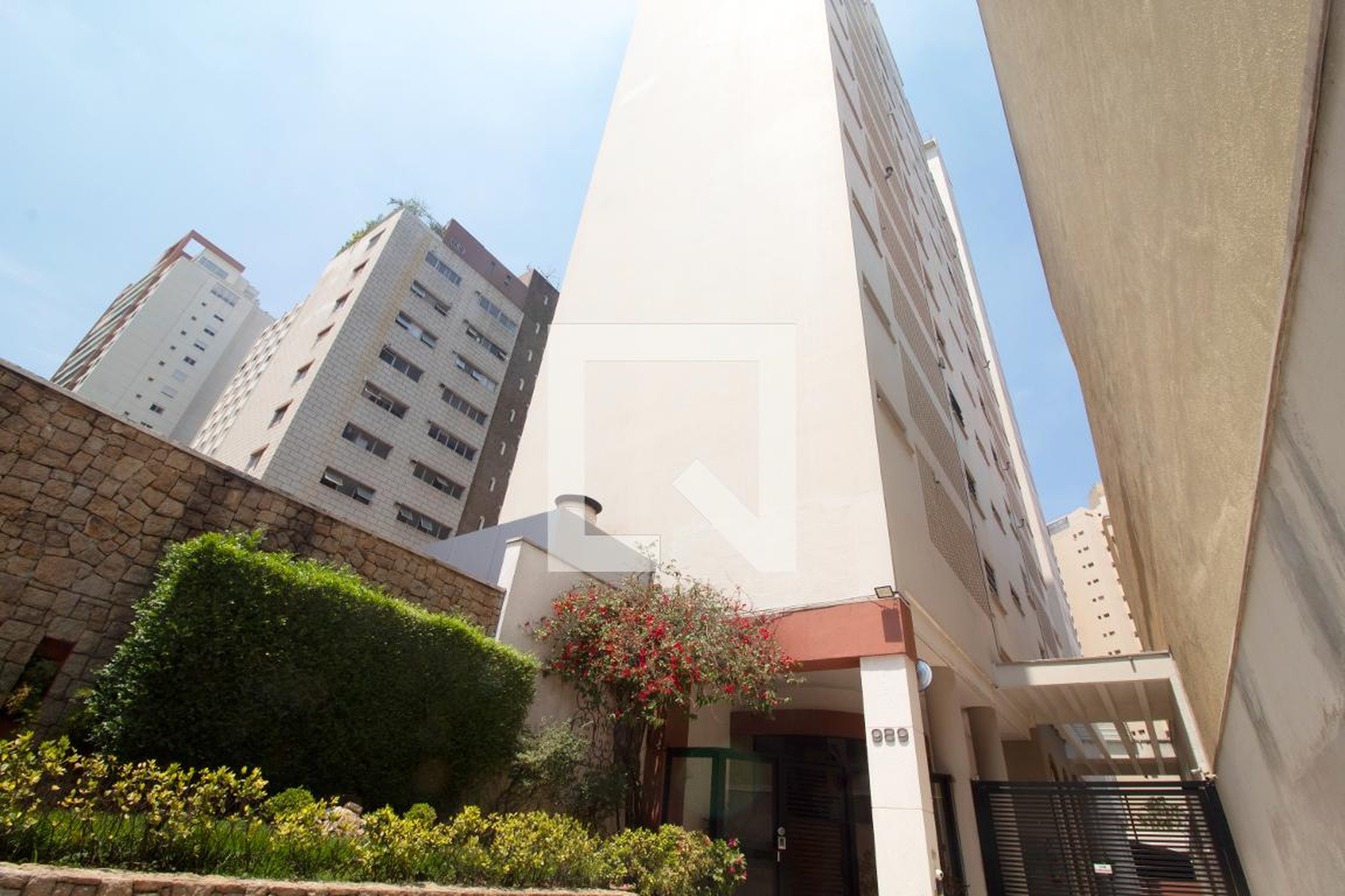 Fachada Edifício Eduardo e Carlota