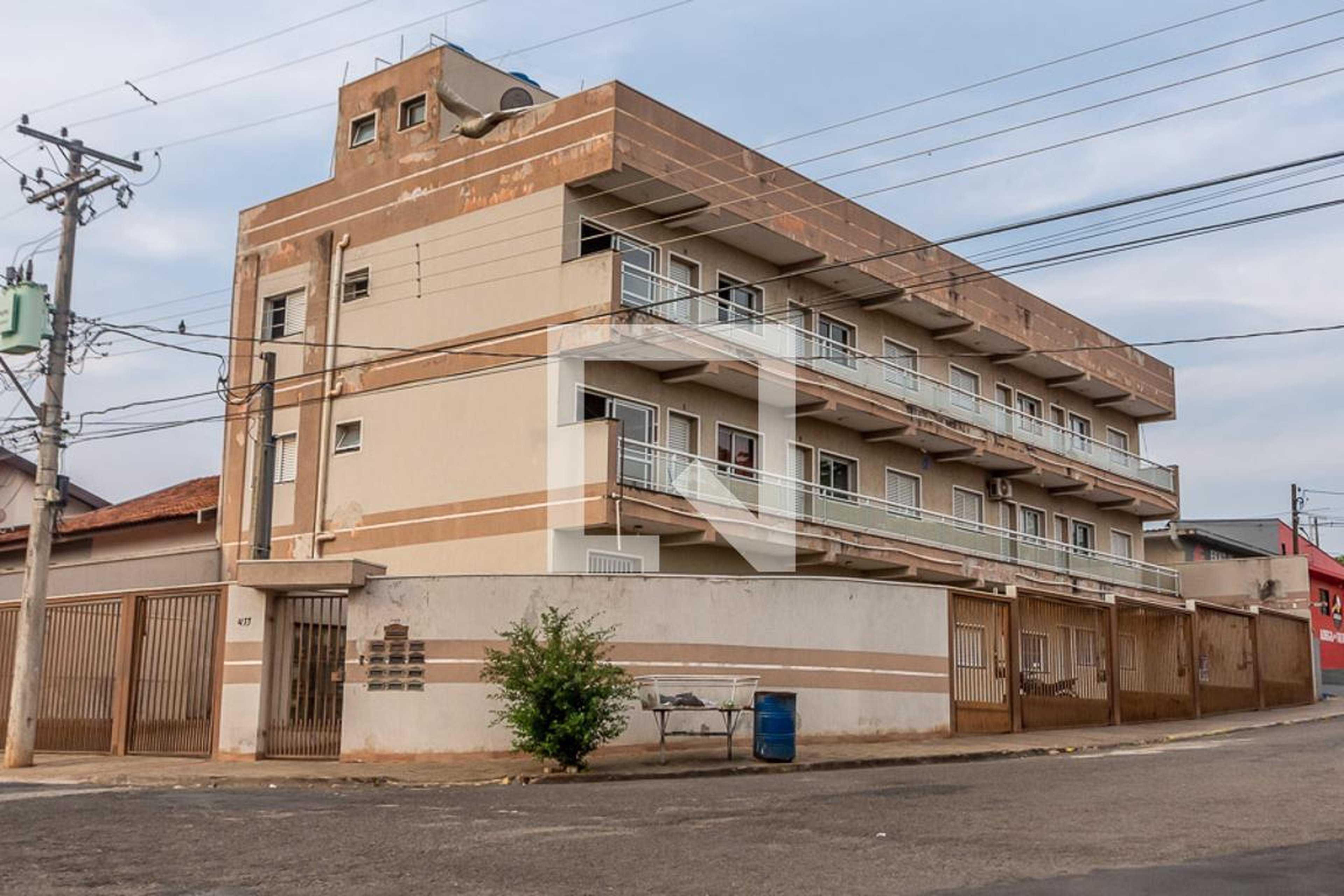 Fachada do condomínio Condomínio em Rua Joaquim Rocha Júnior, 433