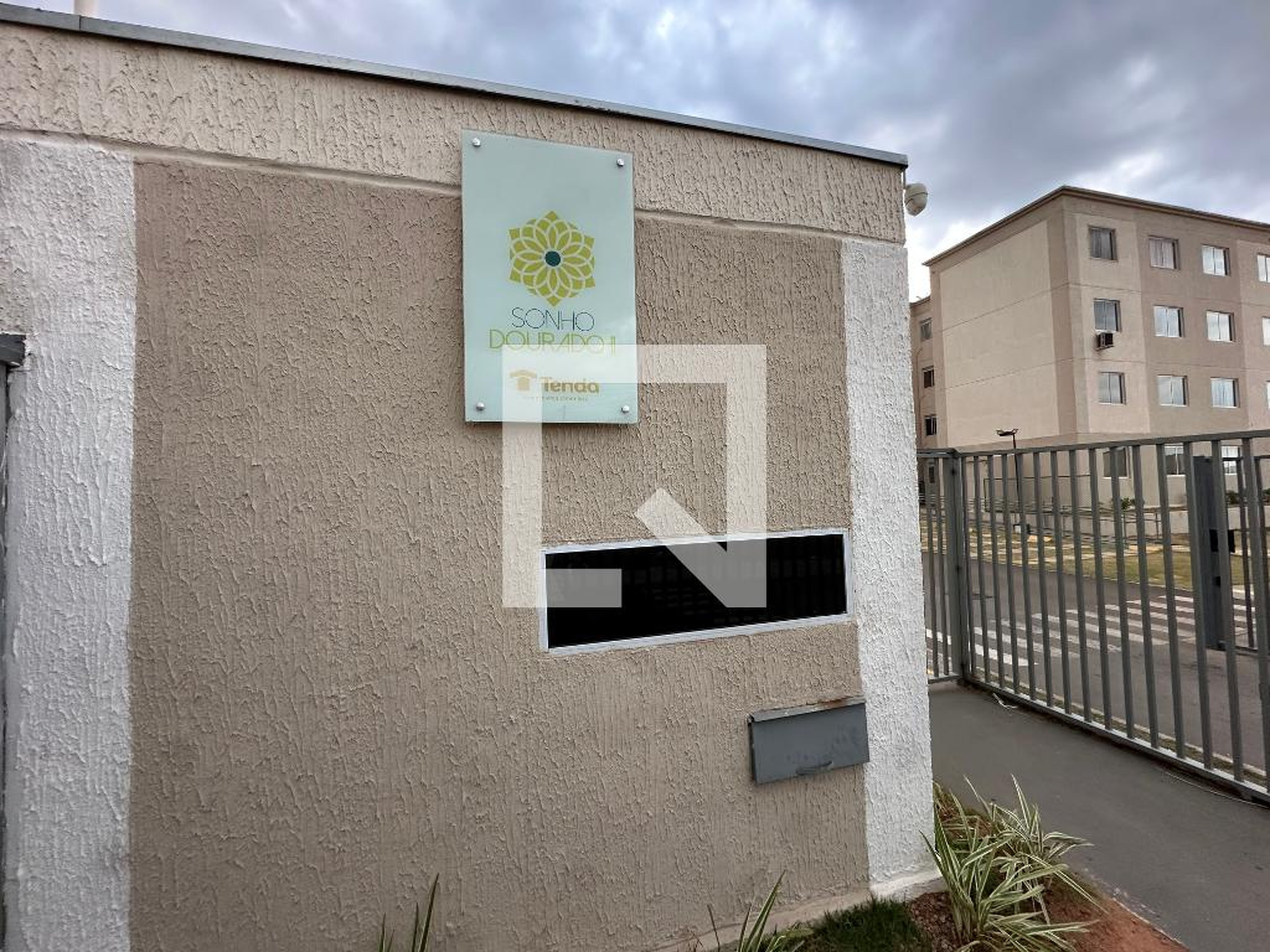 Fachada Condomínio em Avenida Porto Dourado, 2