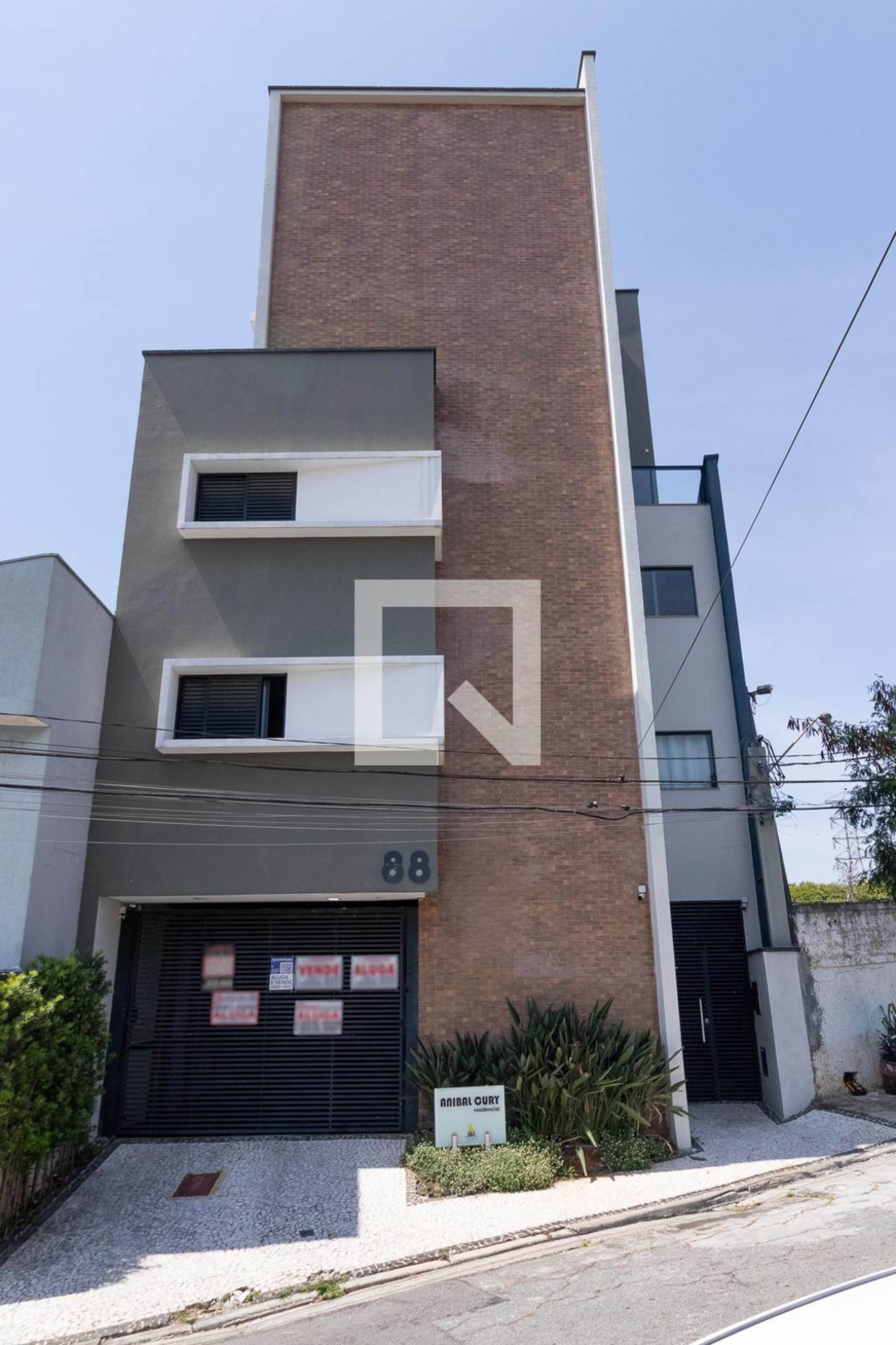 Fachada Residencial Aníbal Cury