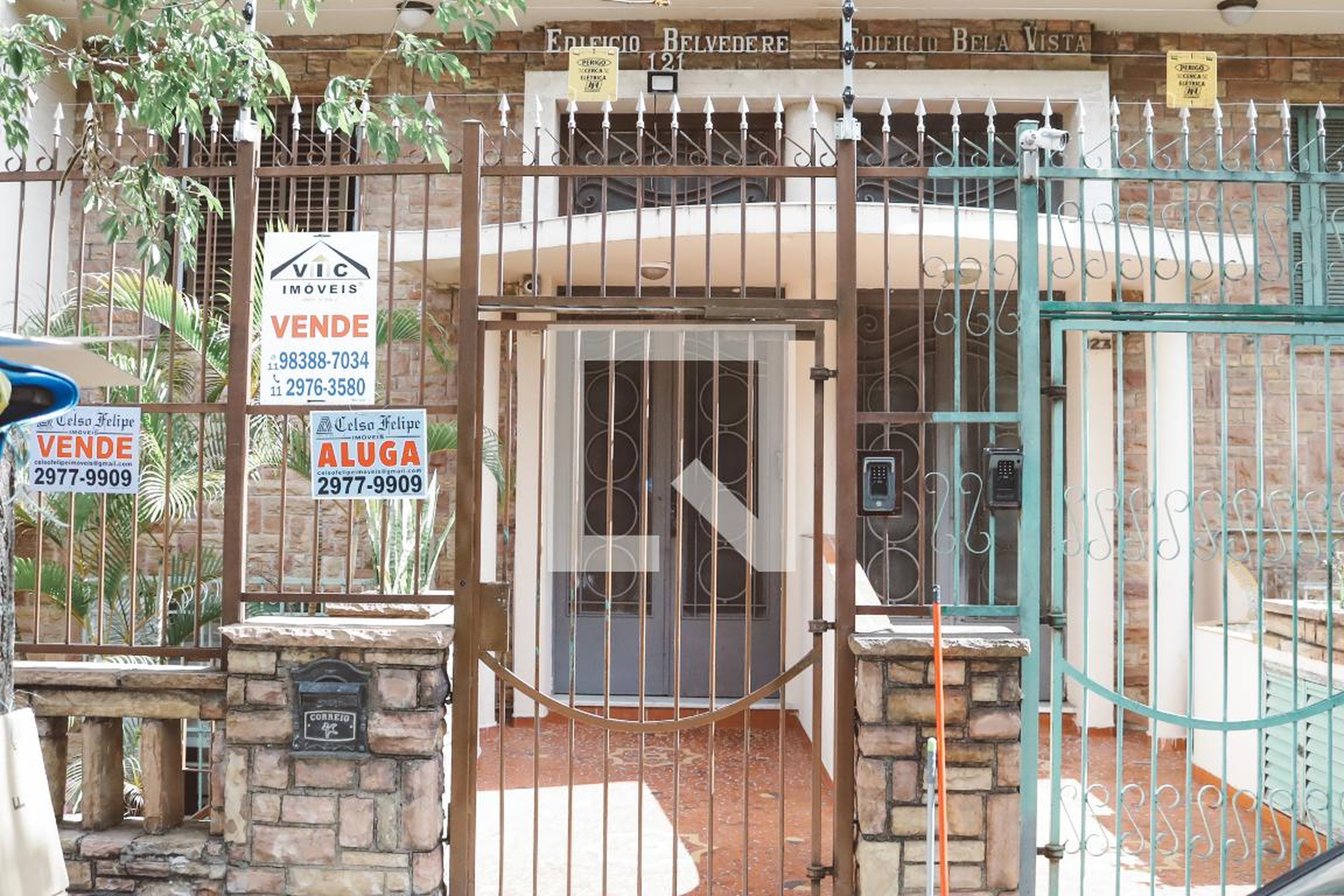 Fachada do Prédio Condomínio em Rua Conselheiro Moreira de Barros, 121