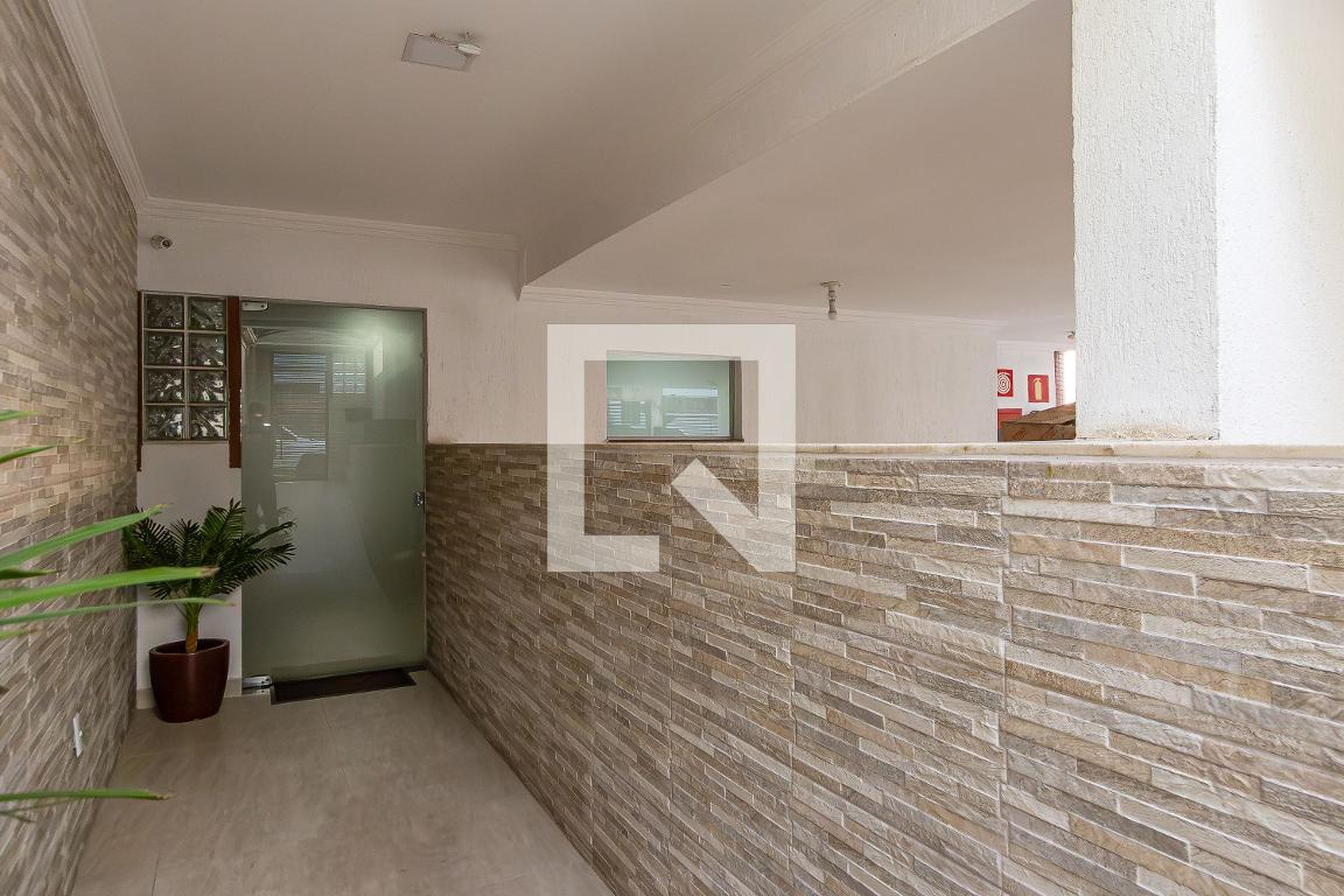 Hall de Entrada - Flavia Simoes Valadares