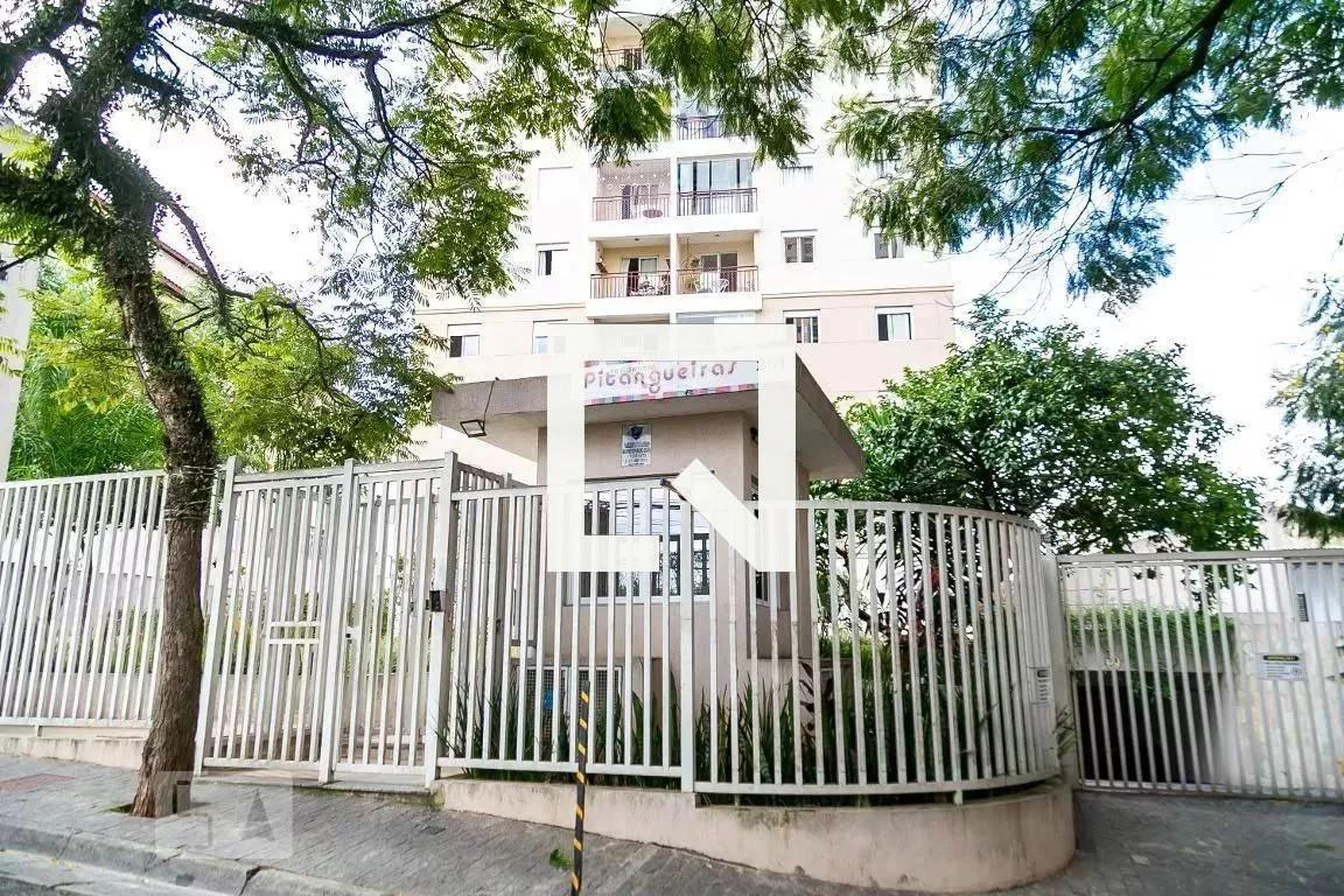 Fachada Residencial Pitangueiras
