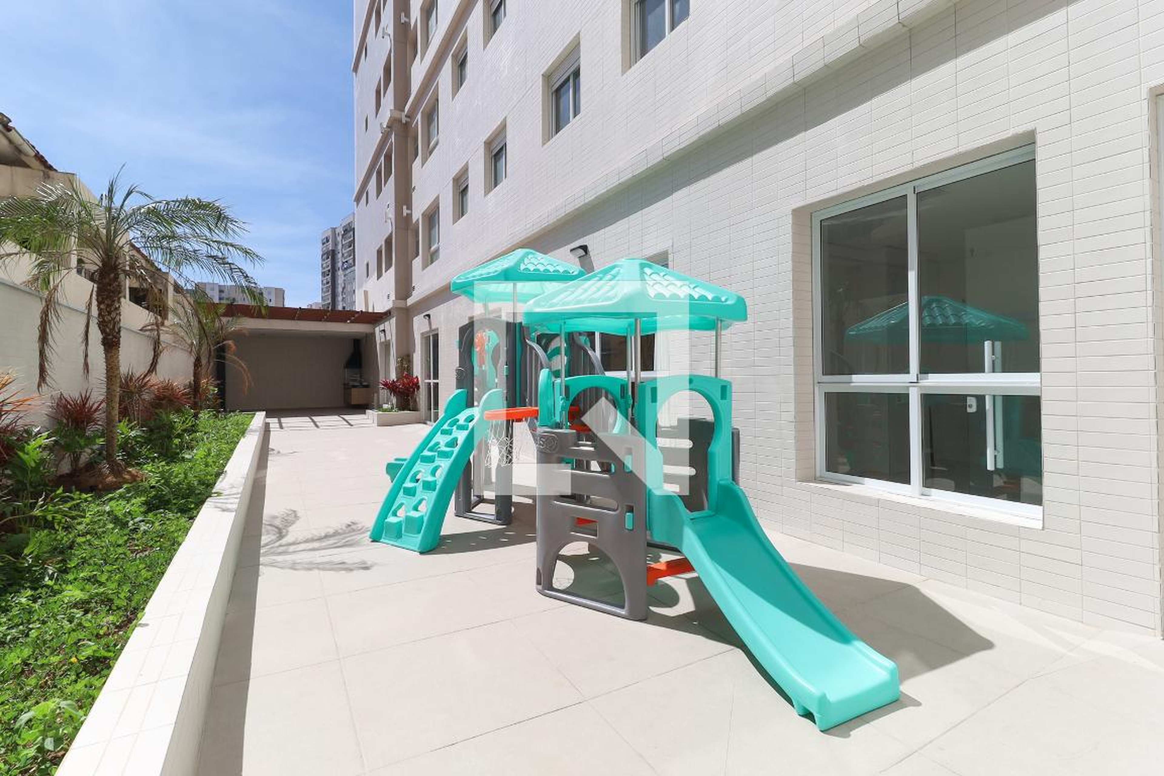 Playground - Residencial Season