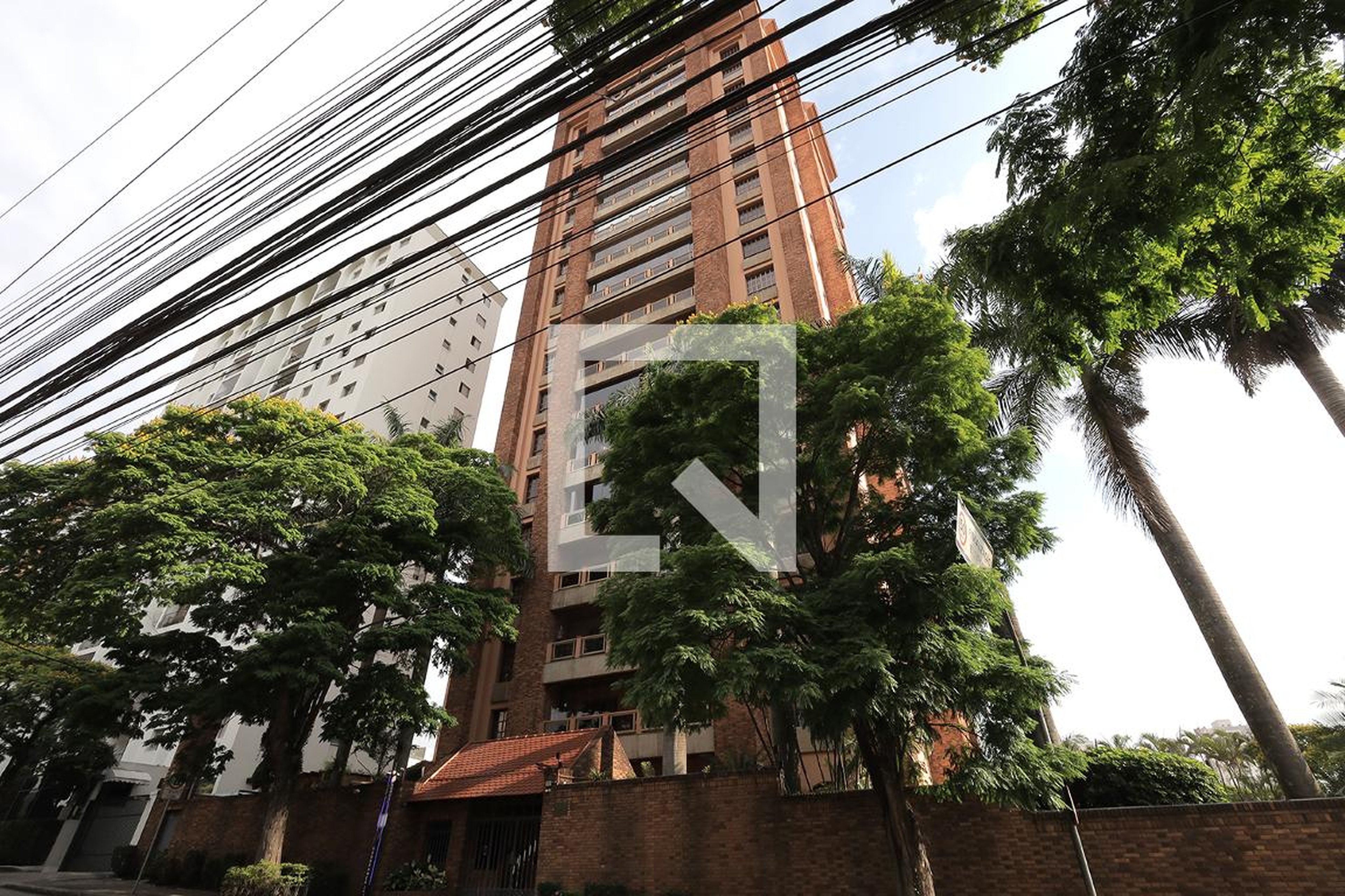 Fachada Condomínio Crystal Palace