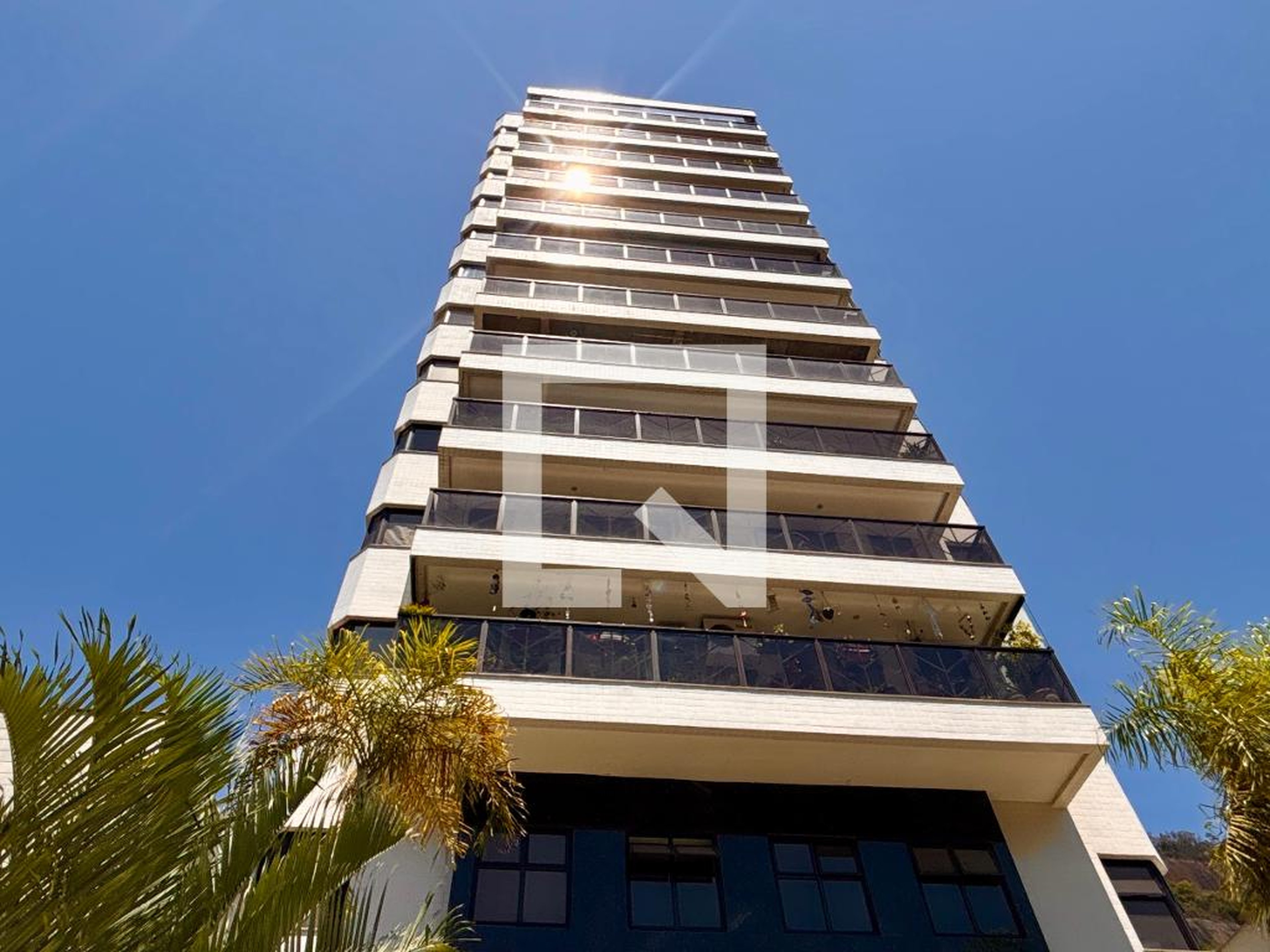 Fachada Condomínio Álvaro Ramos