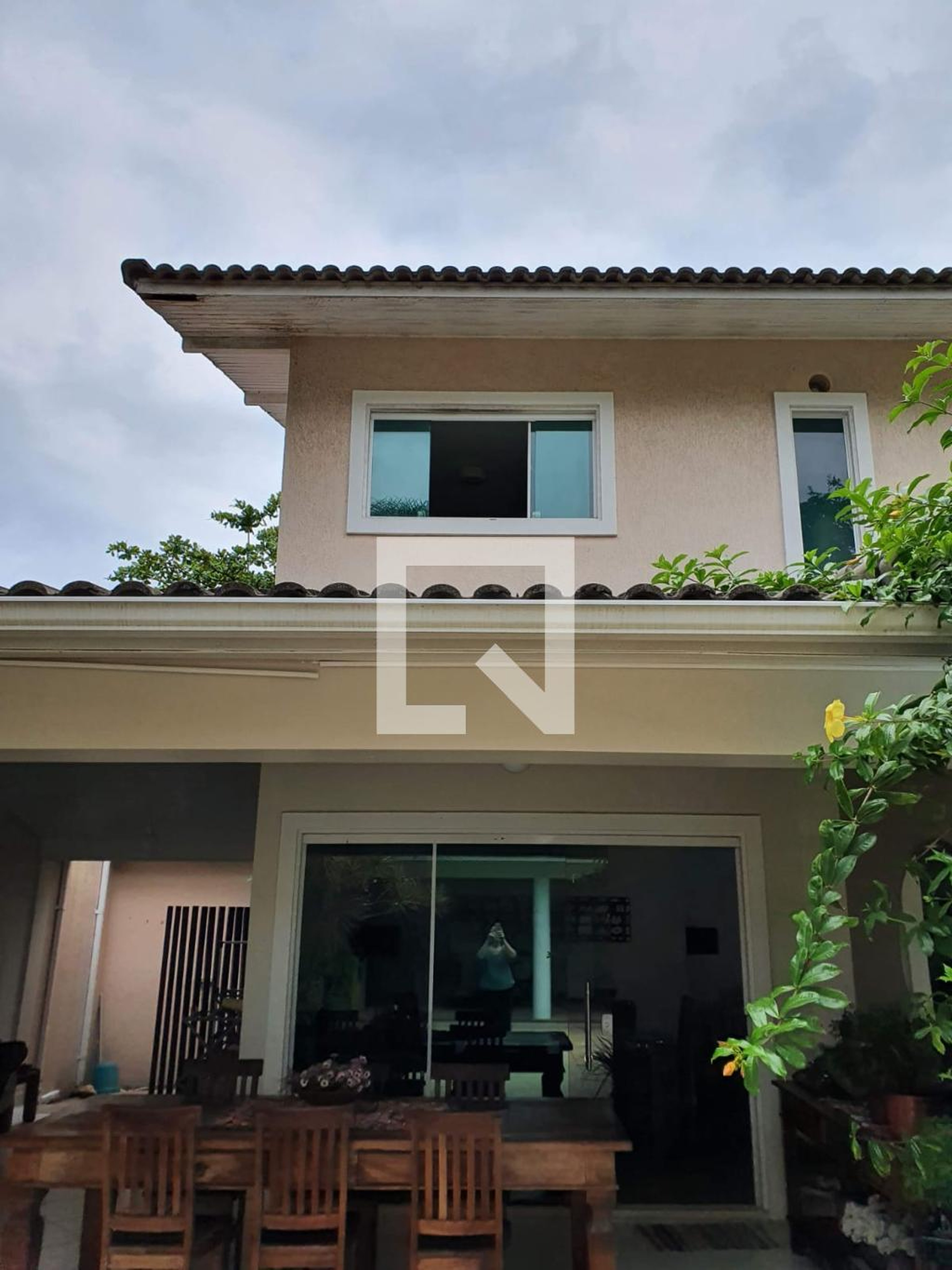 Fachada Condomínio em Rua Dom Francisco, 120