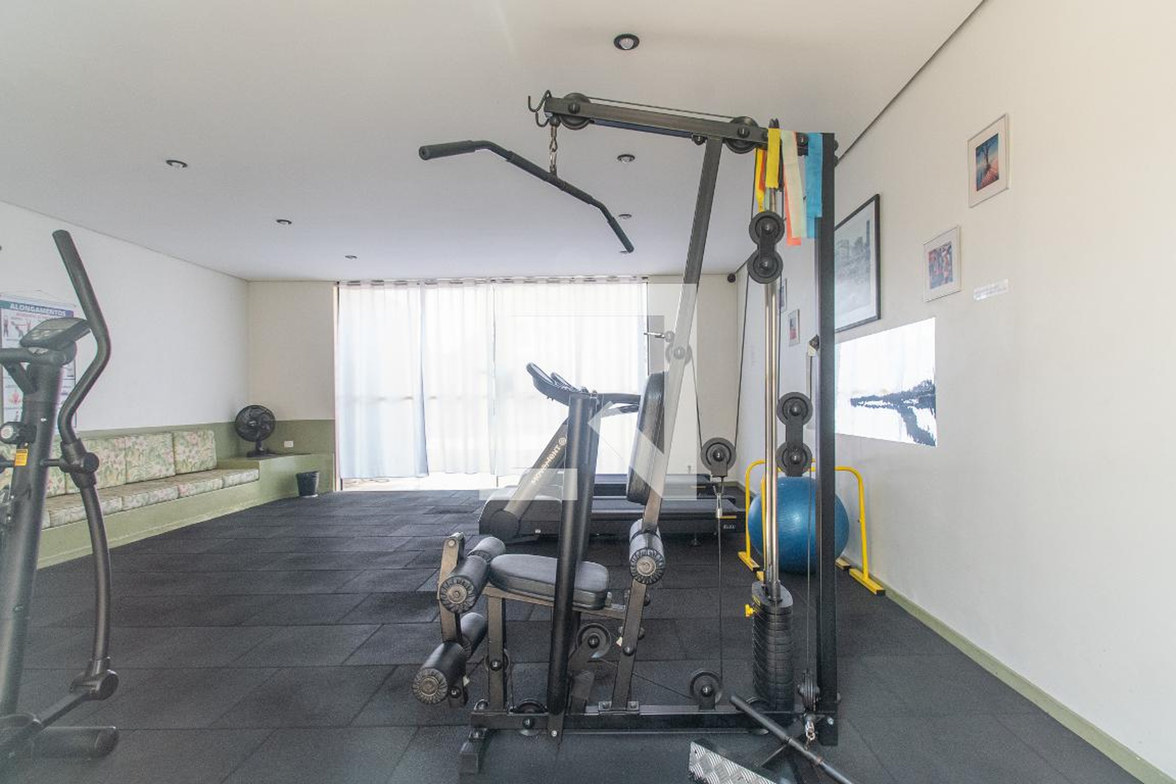 Academia - Carlos Eduardo