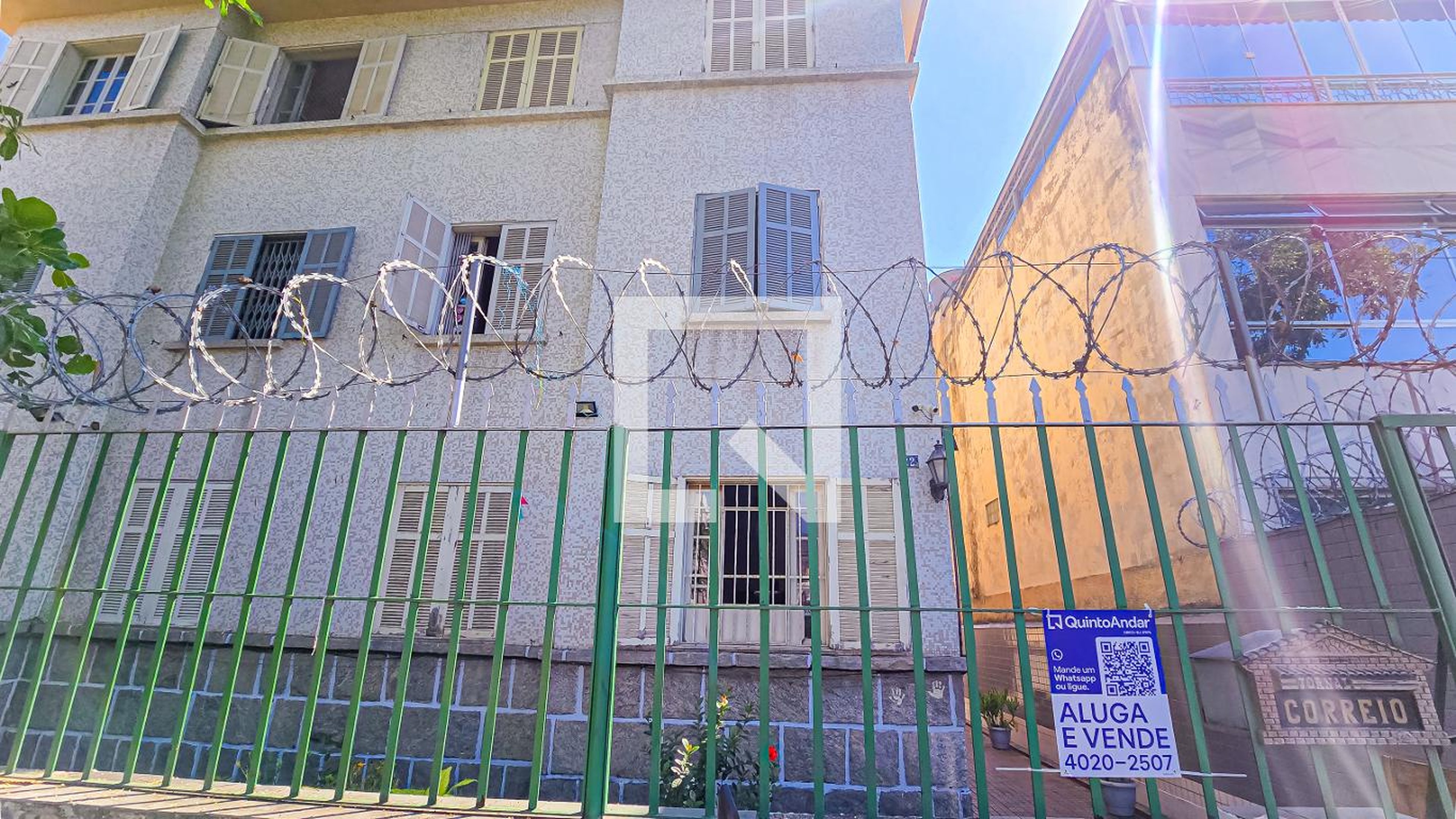 Fachada Condomínio em Rua Viúva Ortigão, 22