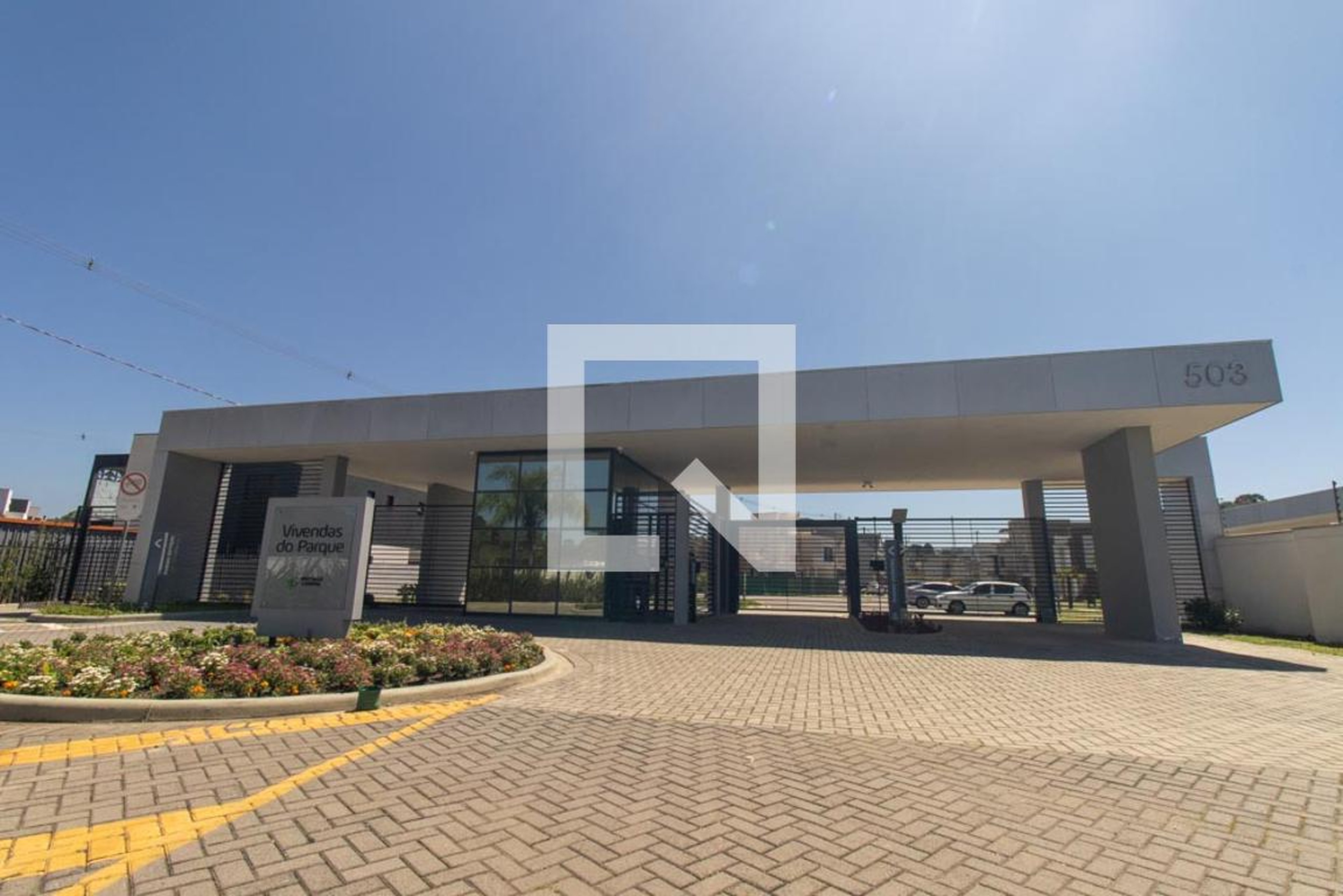 Fachada do Condomínio Condomínio em Rua Irma Schreiner Maran, 503