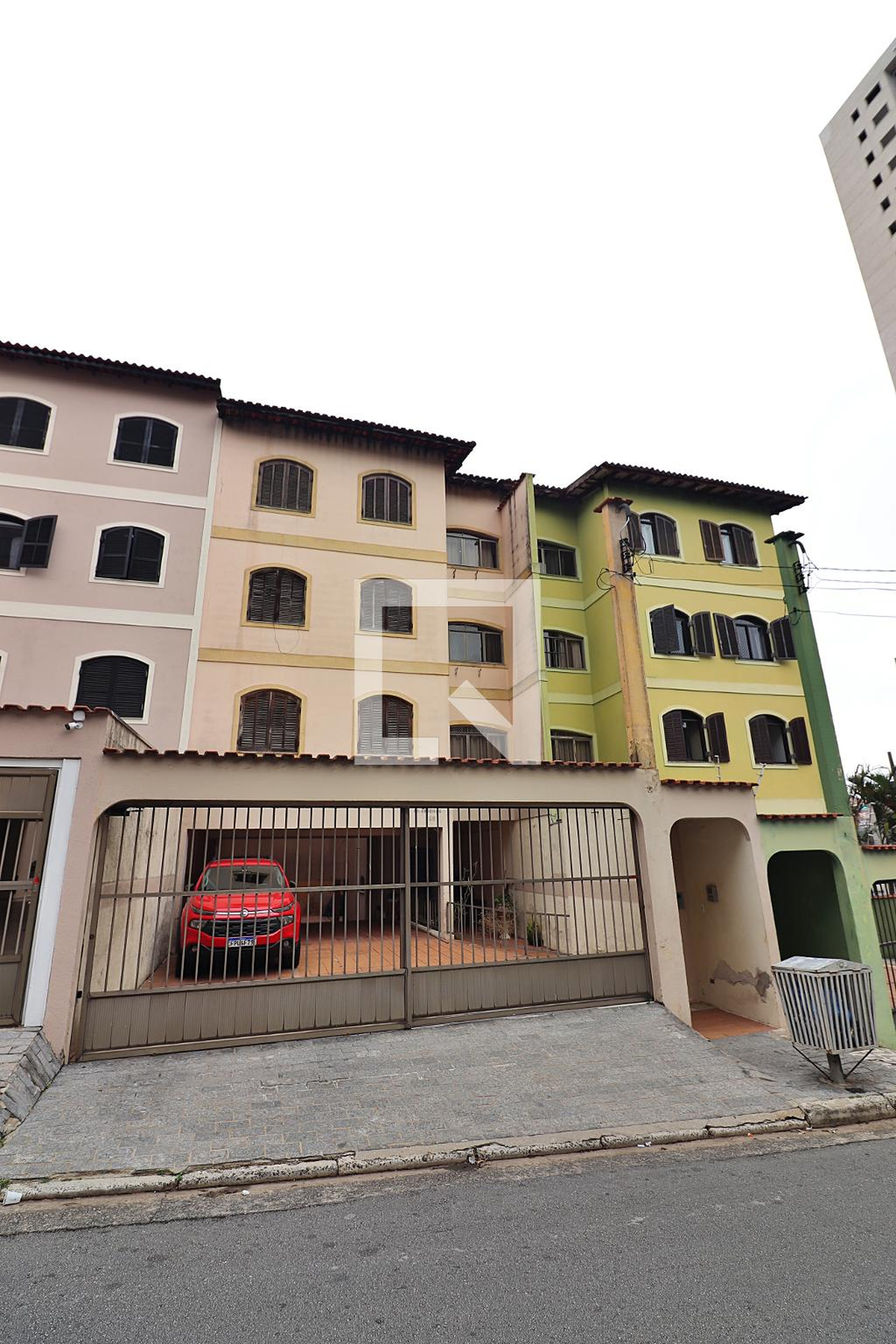 Fachada Condomínio Aroeiras