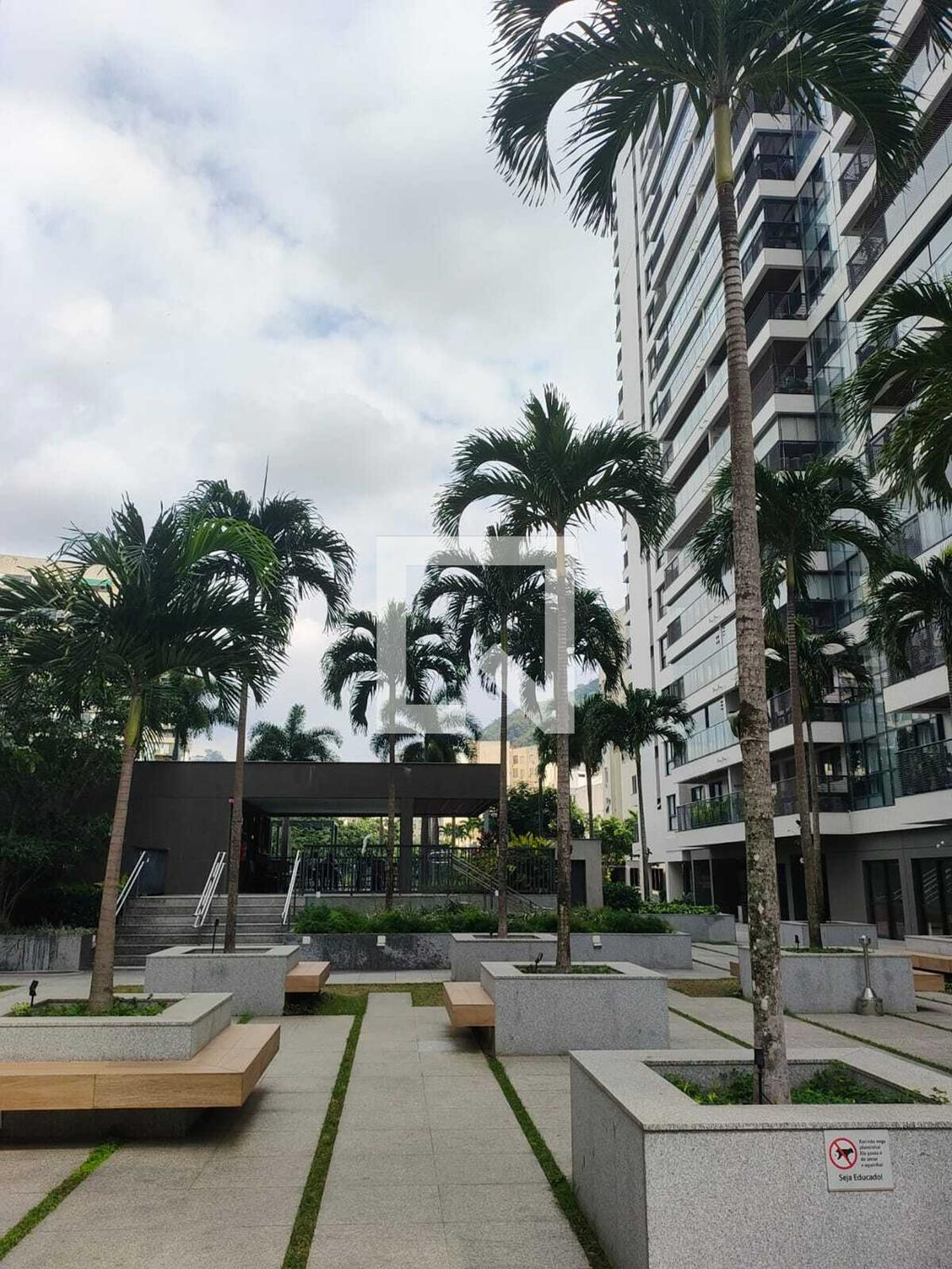 Fachada Condomínio Icono Parque