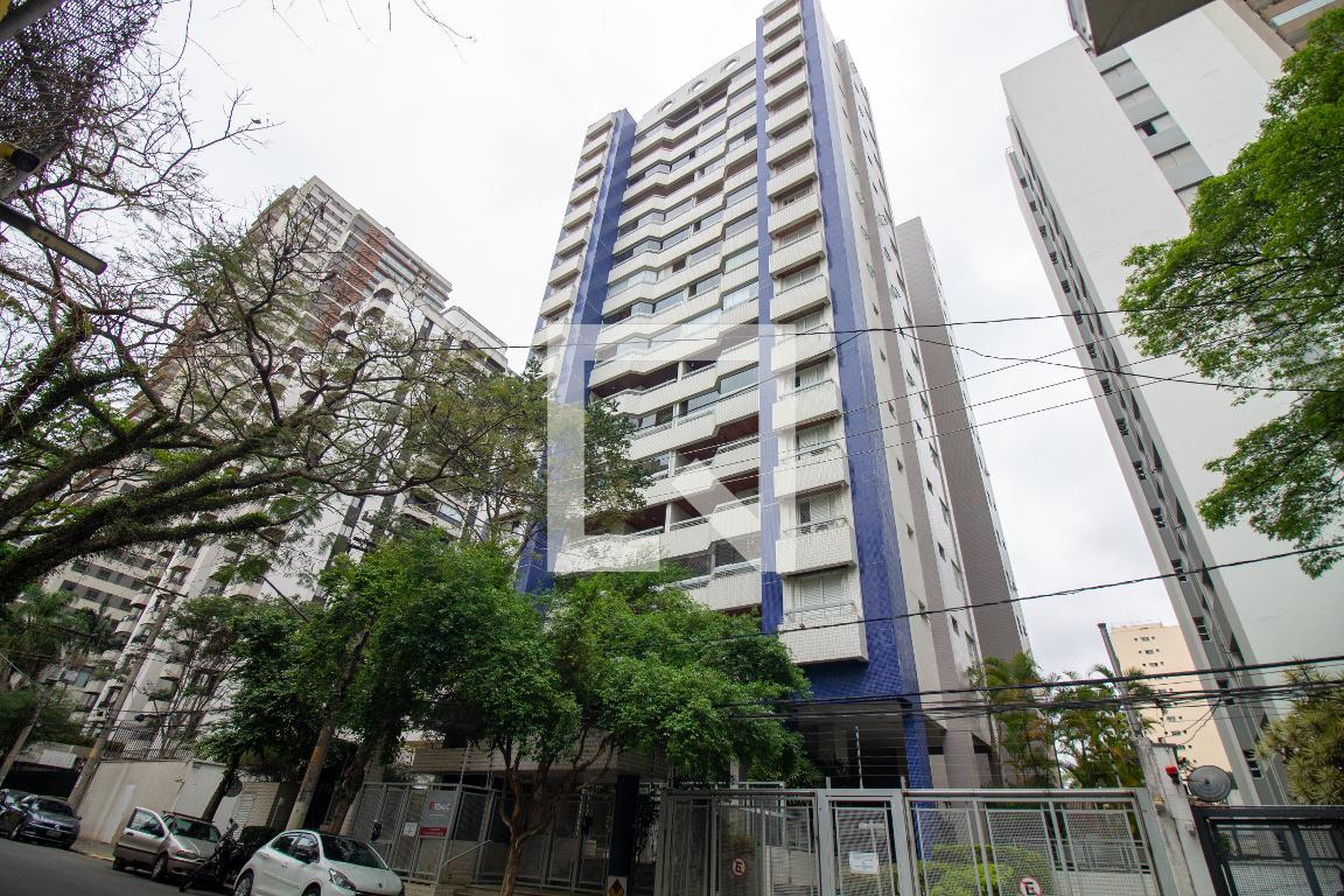 Fachada do Prédio Condomínio em Rua Indiana, 225