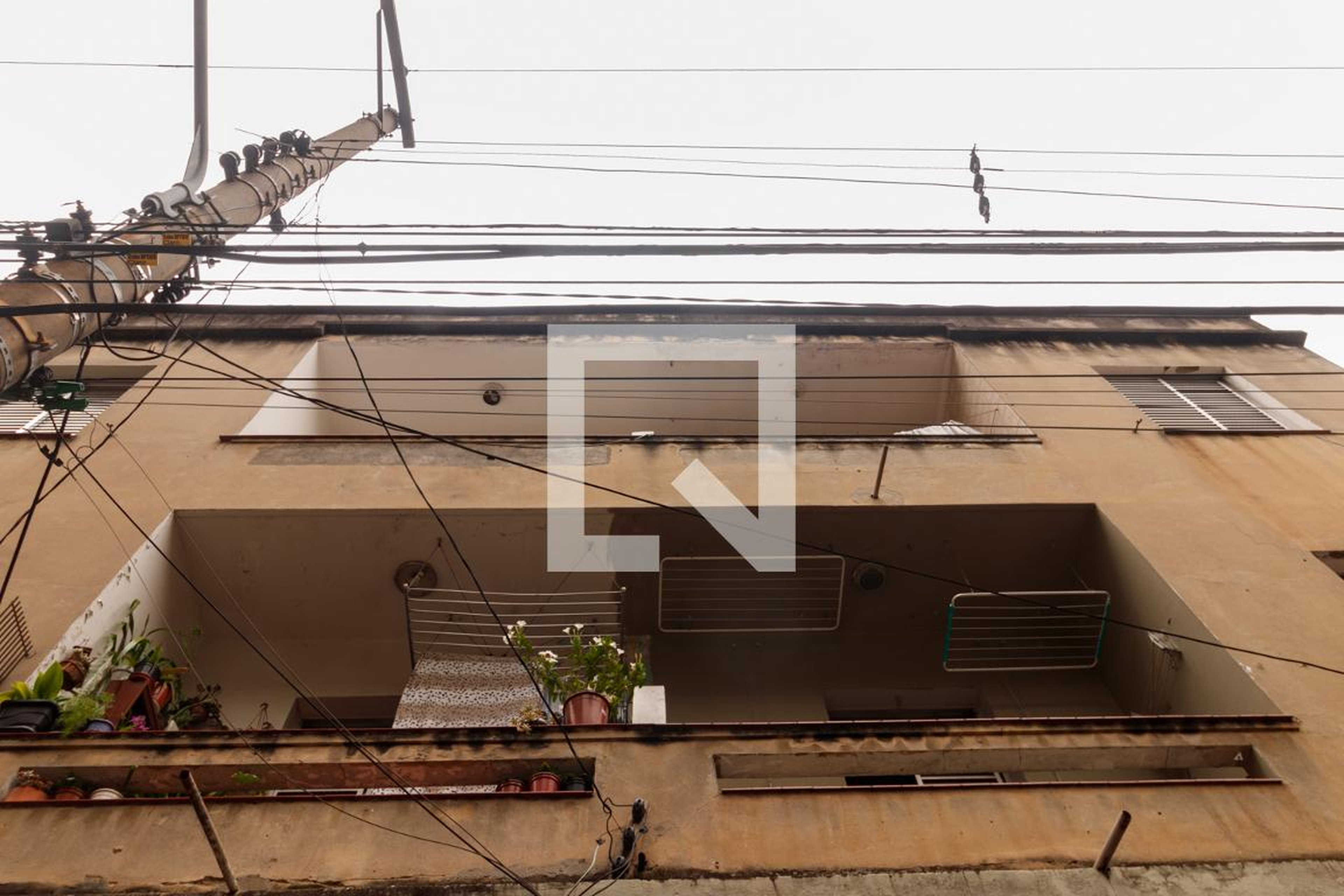 Fachada Condomínio em Rua Araritaguaba, 730