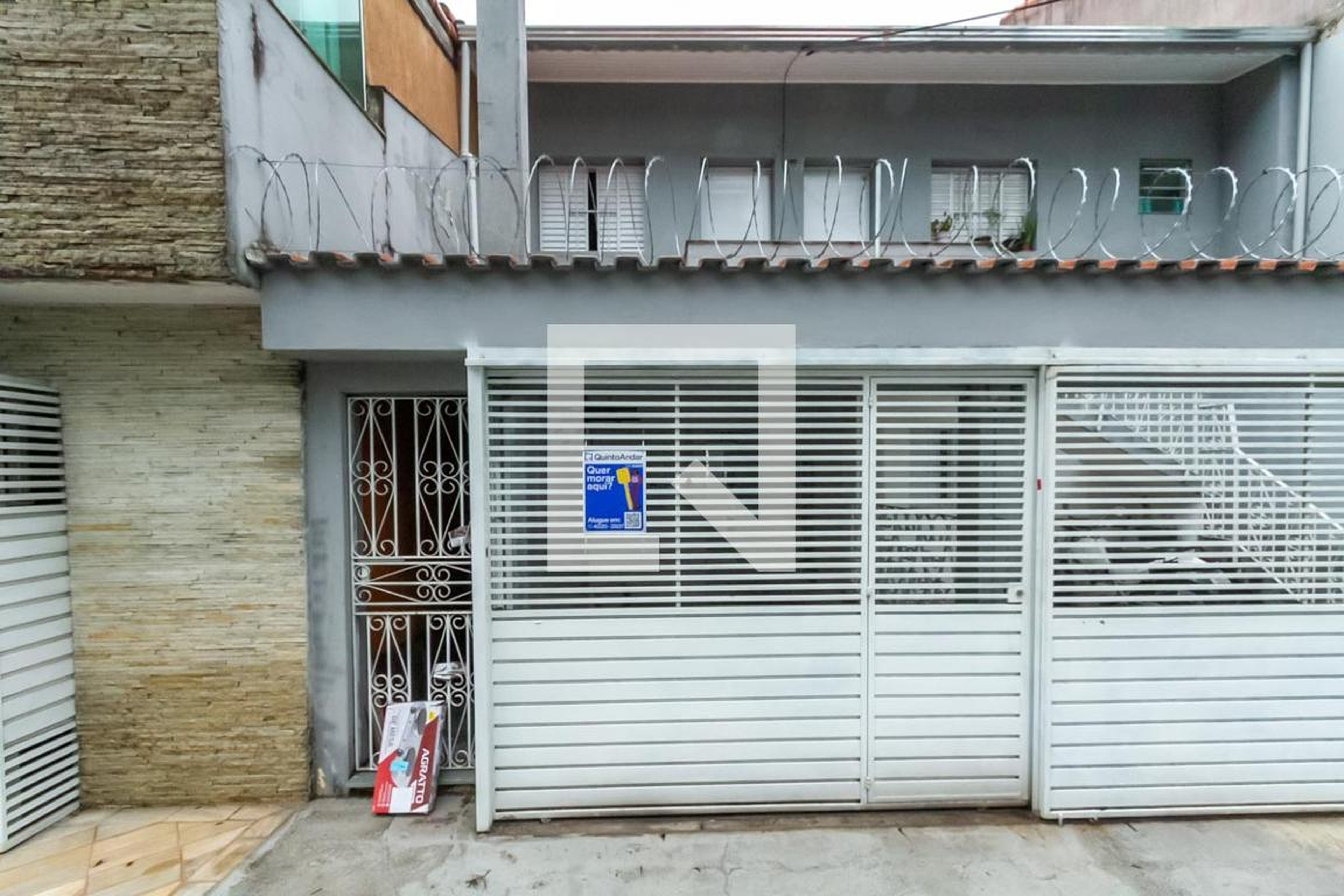 Fachada Condomínio em Rua Doutor Mário Santalúcia, 249