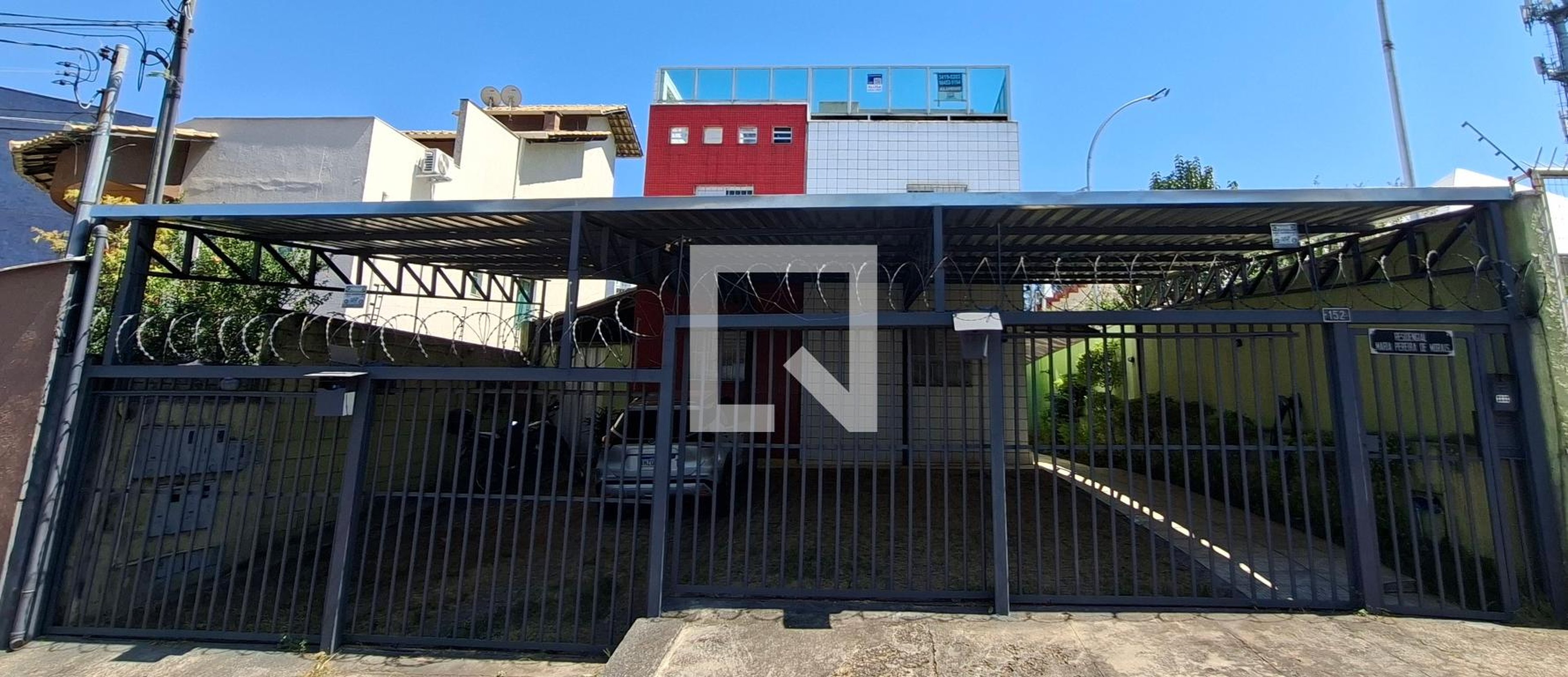 Fachada Condomínio em Rua Gérson Blumberg, 152