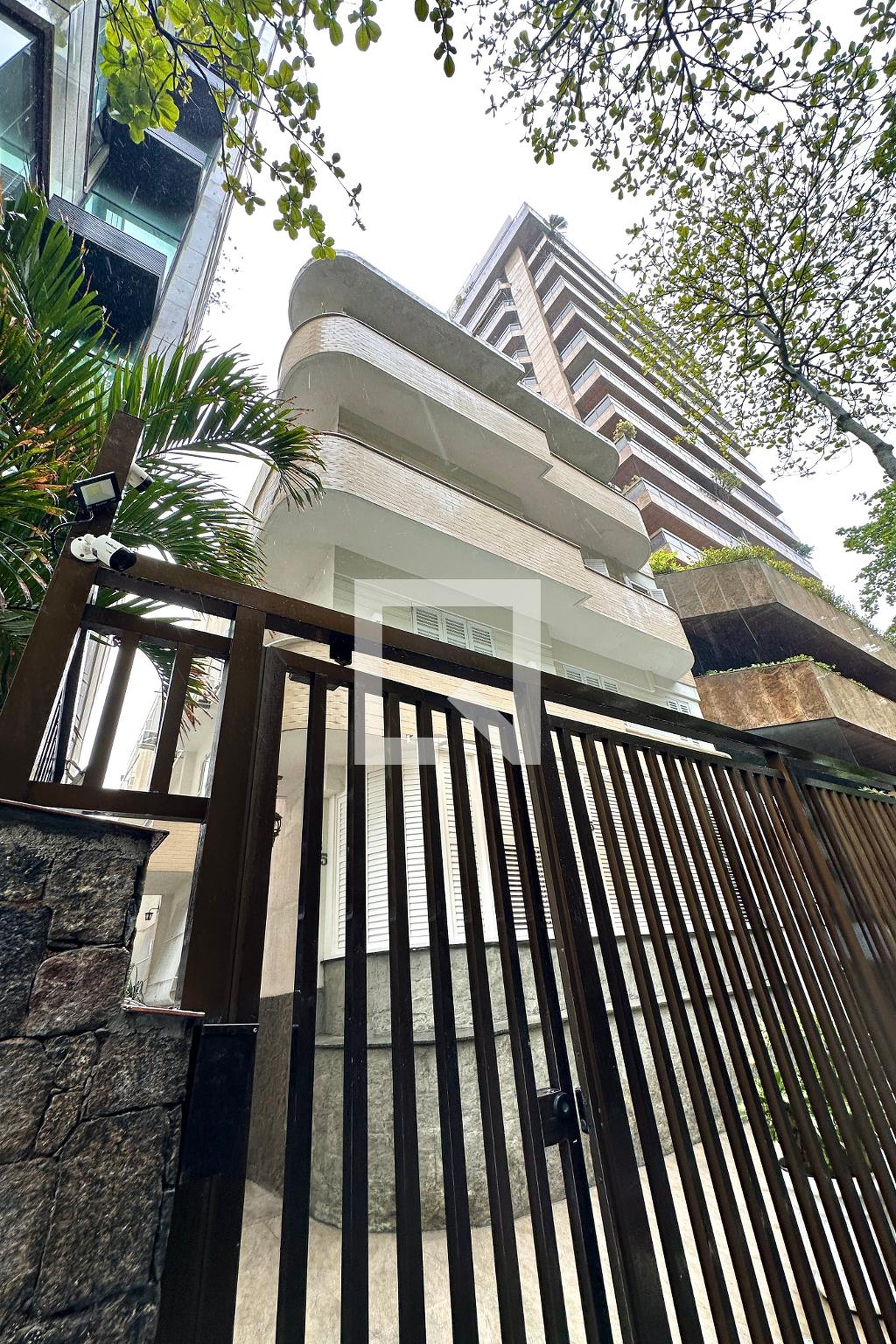 Fachada Condomínio Santos