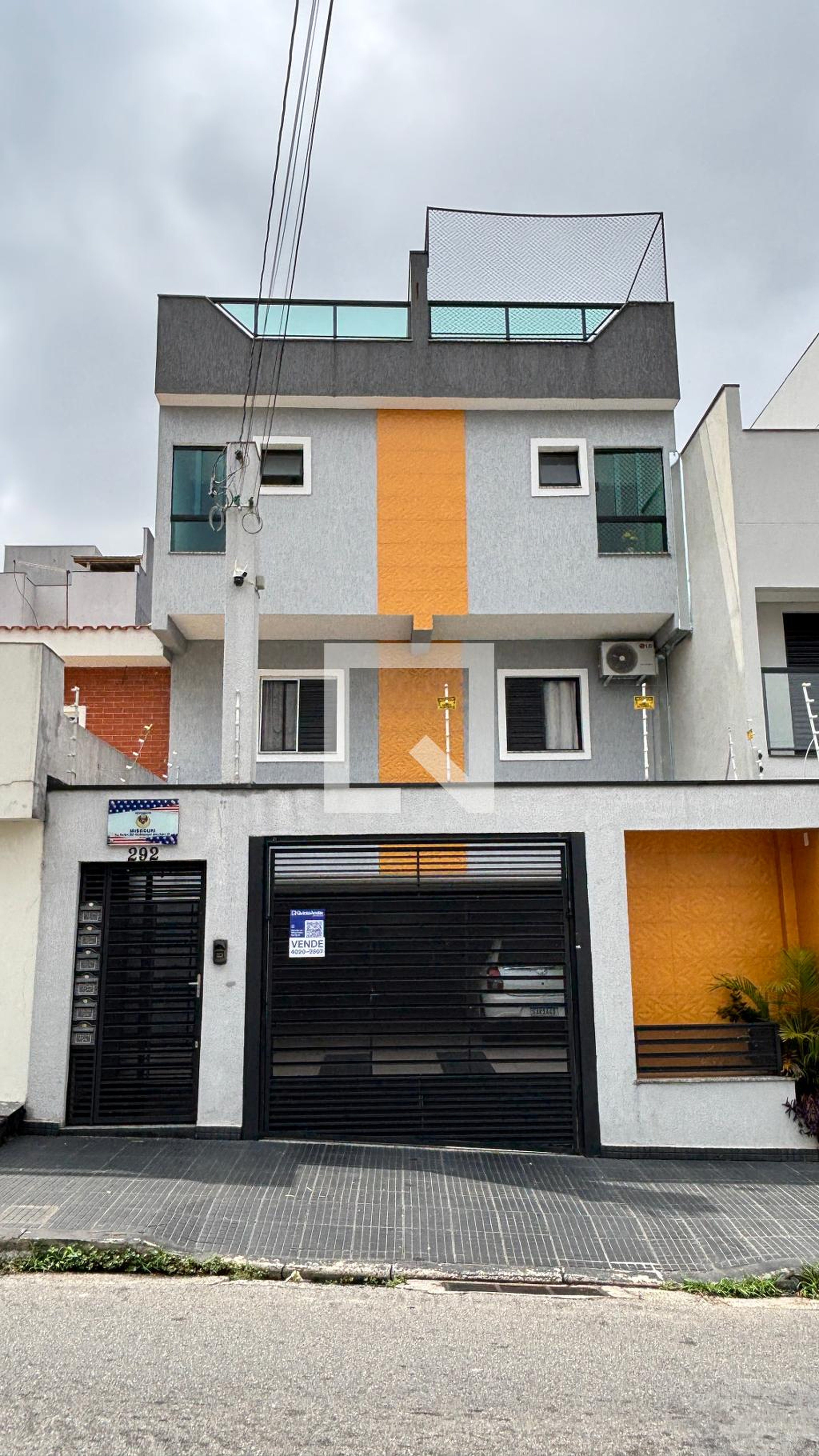 Fachada Condomínio em Rua Ana Neri, 292