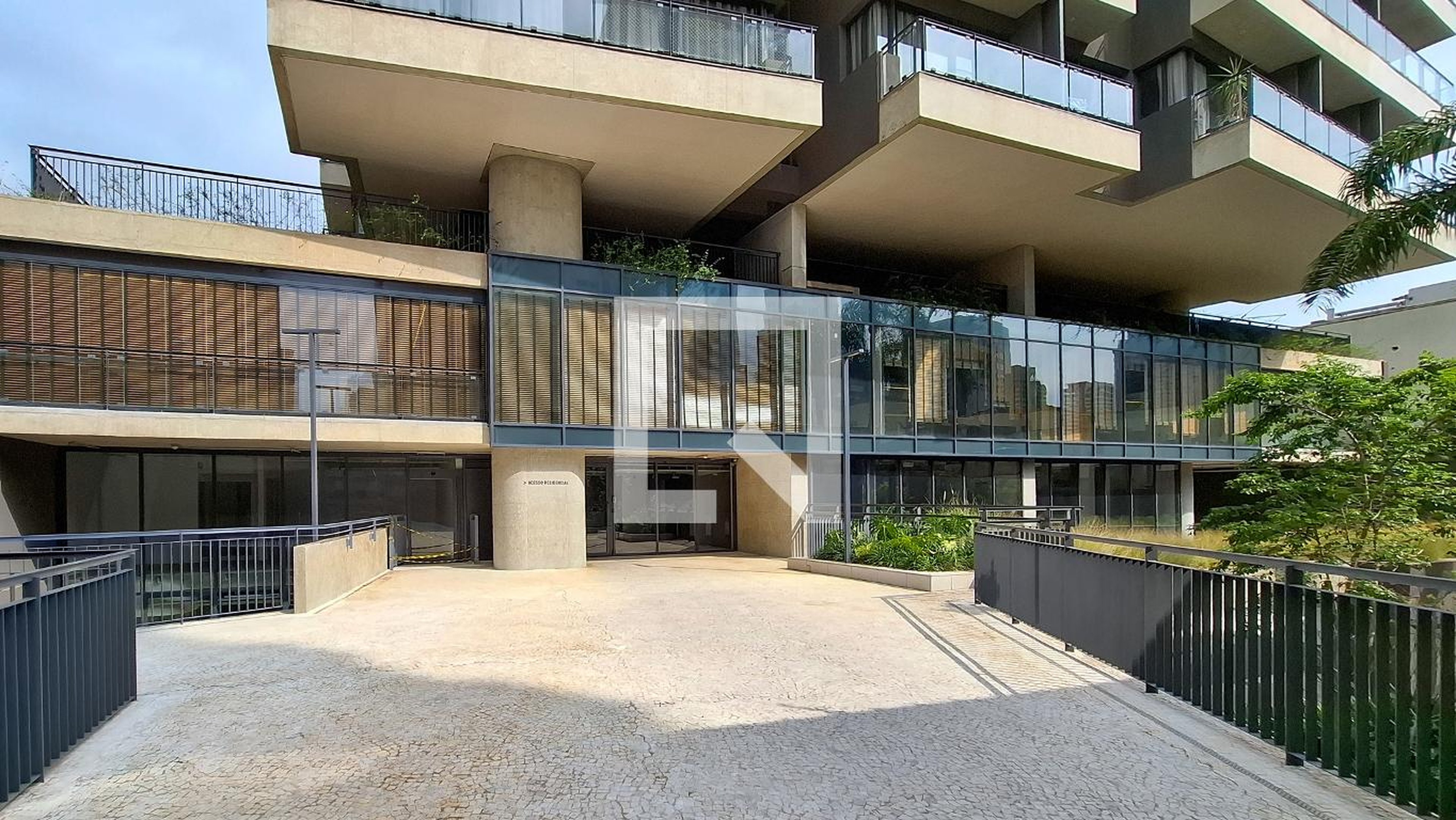 Fachada do Prédio Condomínio Ayra Pinheiros