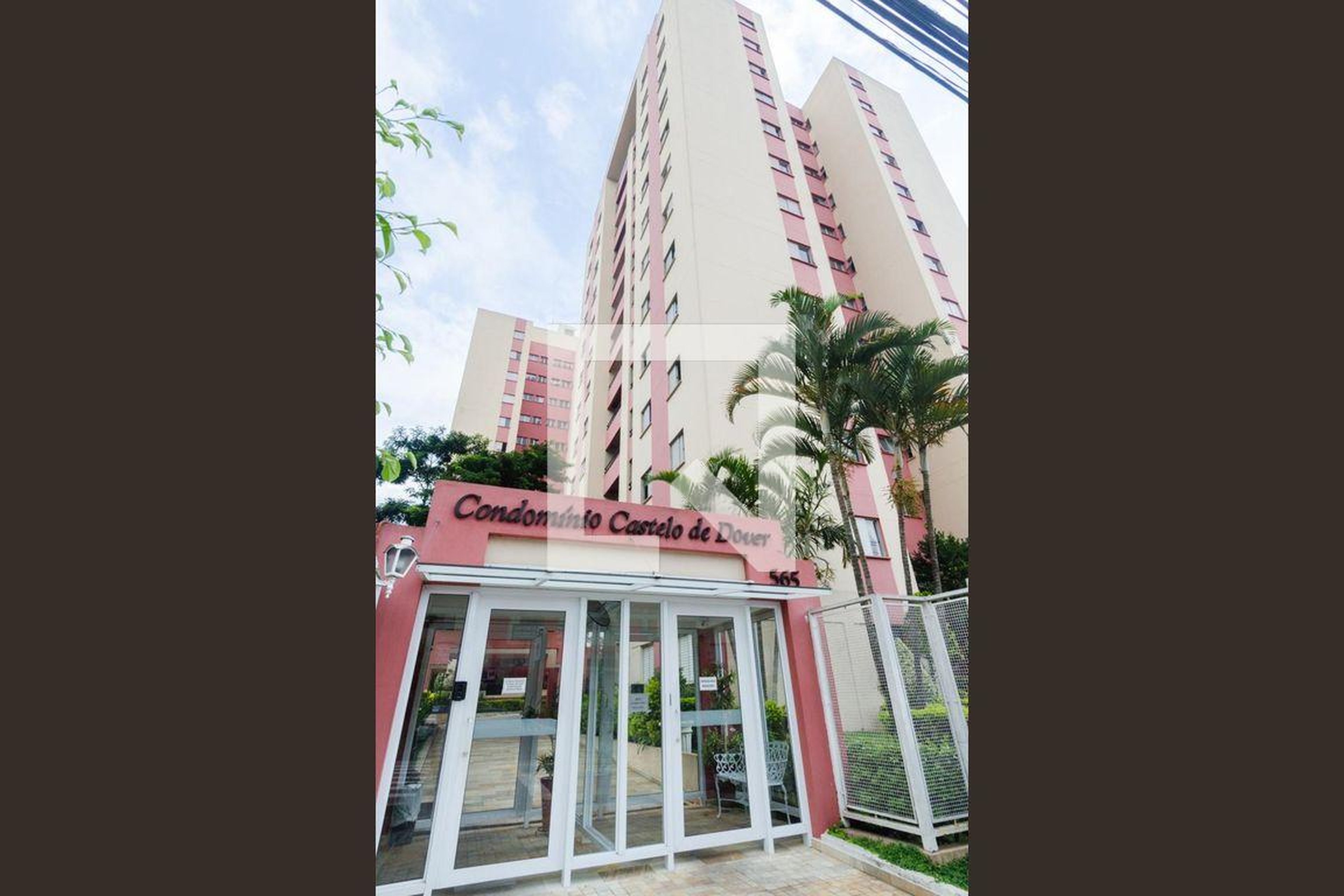 Fachada Condomínio Castelo de Dover