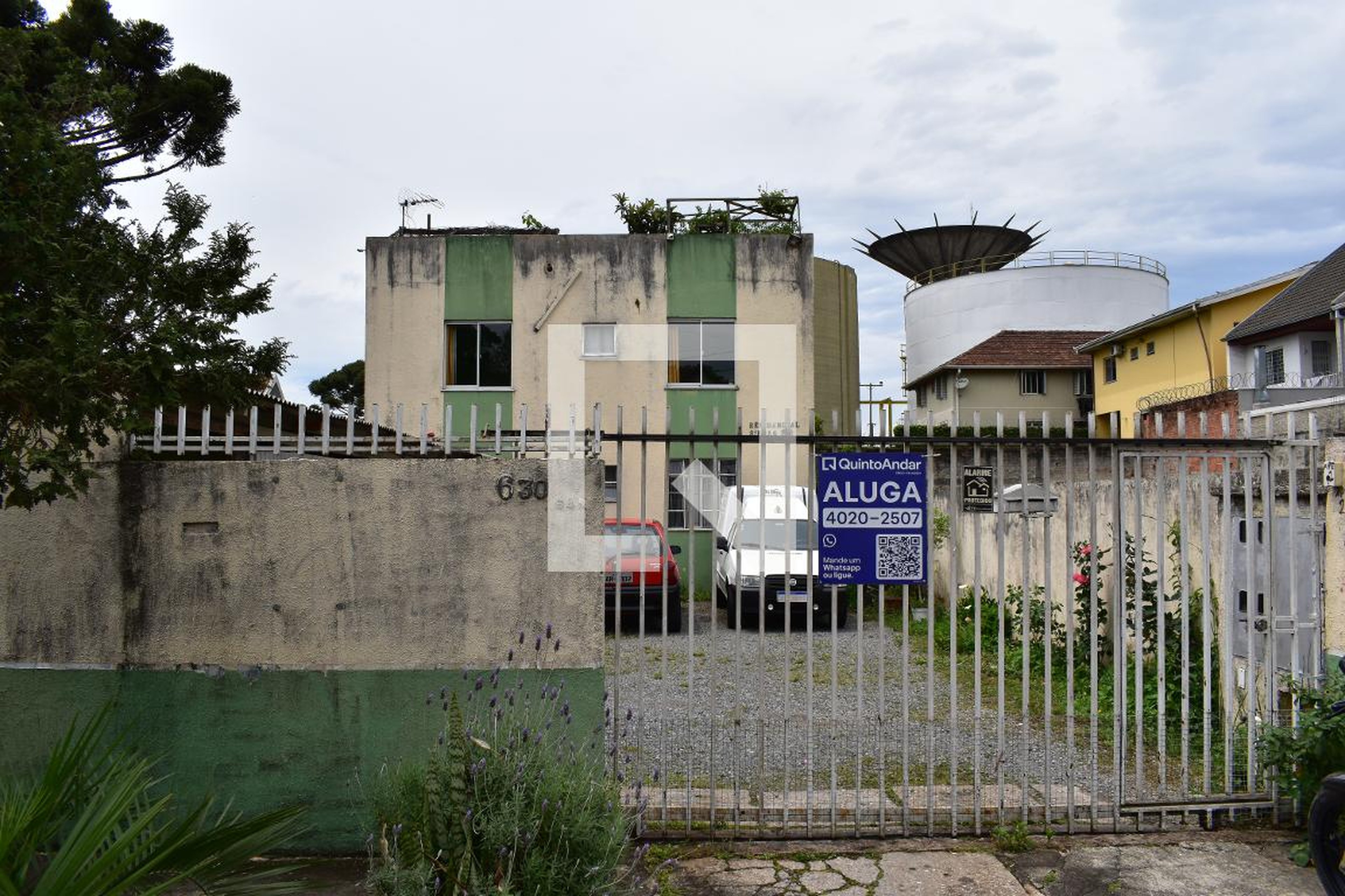Fachada Condomínio em Rua Doutor Álvaro Teixeira Pinto, 630