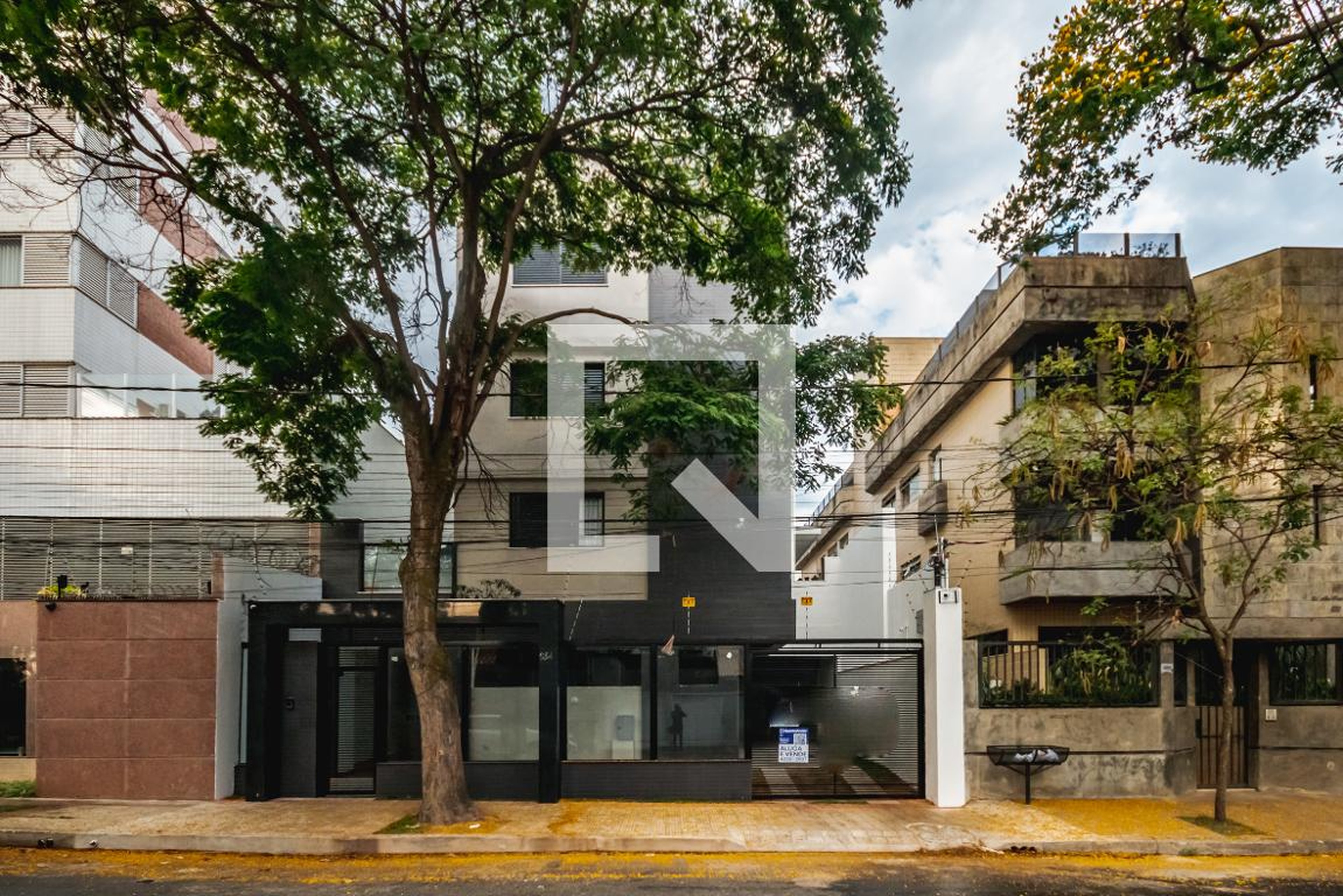 Fachada Condomínio em Rua Áureliano Lessa, 134