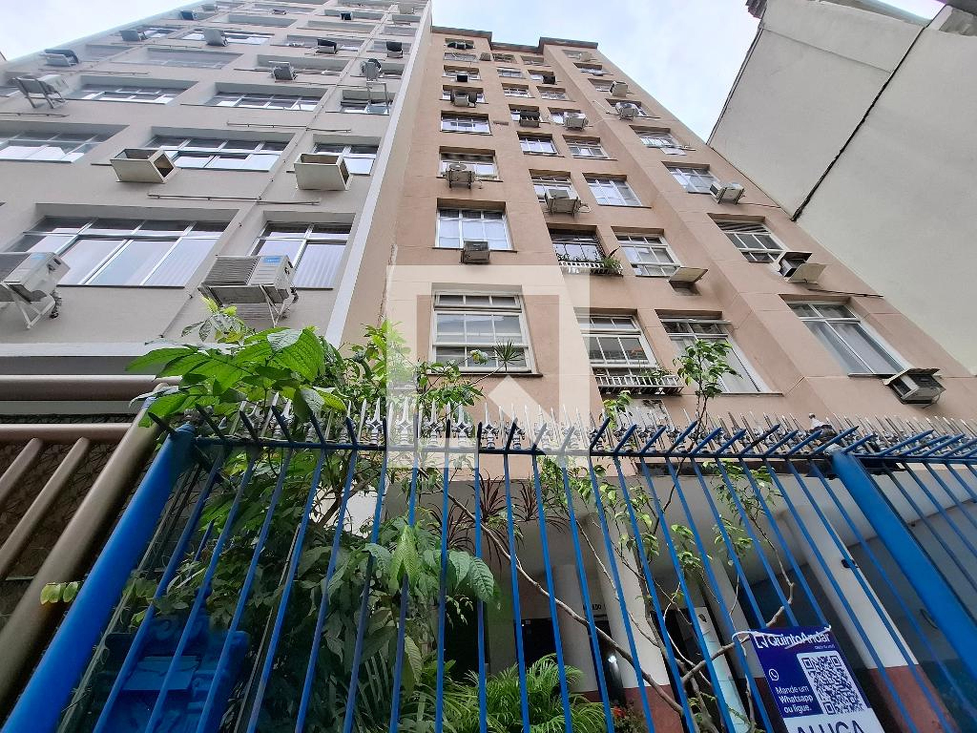 Fachada Condomínio em Rua Benjamin Constant, 82