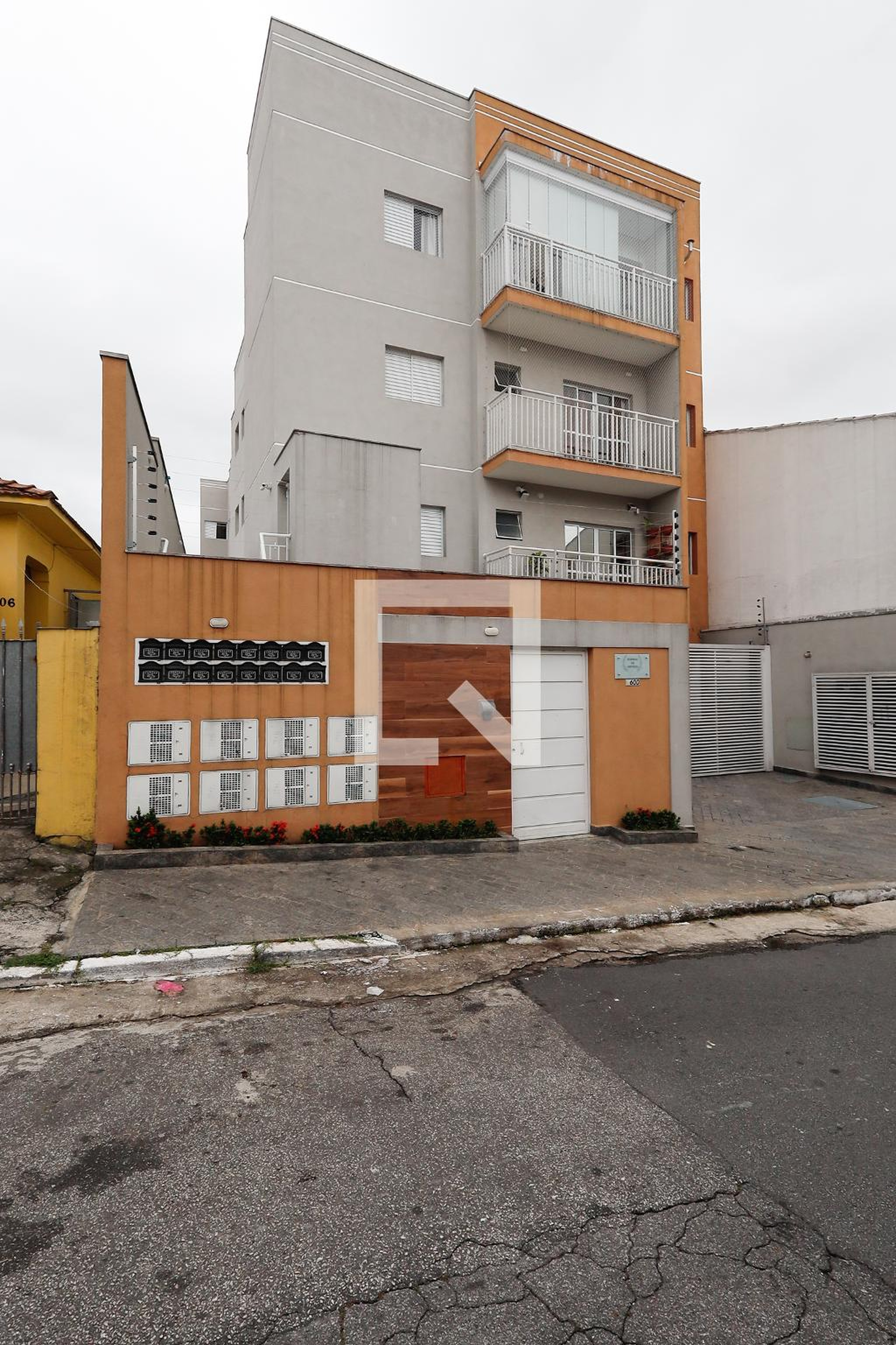 Fachada Condomínio em Rua Doutor Afrodísio Vidigal, 6009