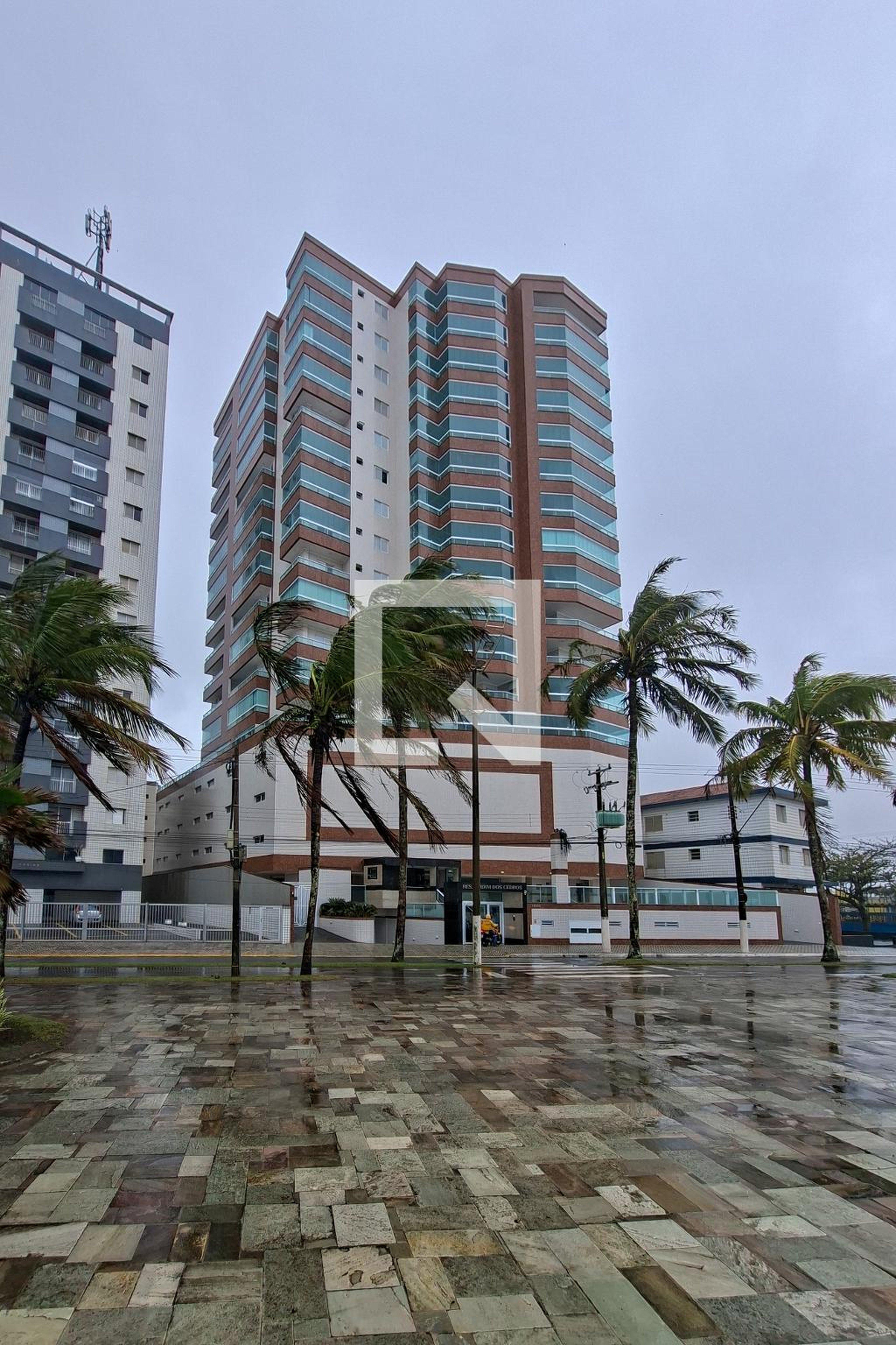 Fachada do Prédio Condomínio Jardim dos Cedros