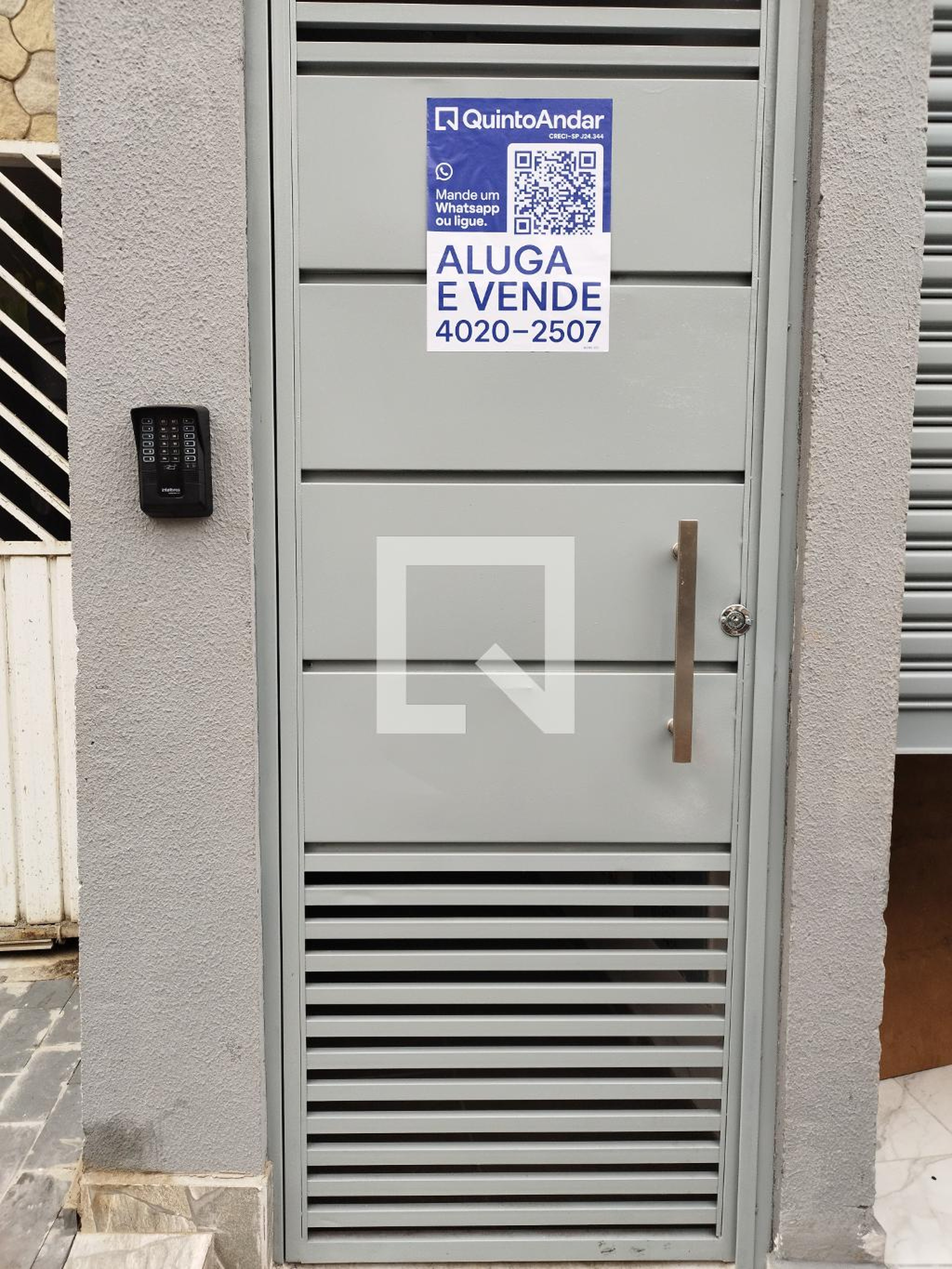 Fachada Condomínio em Rua Desdemona, 24