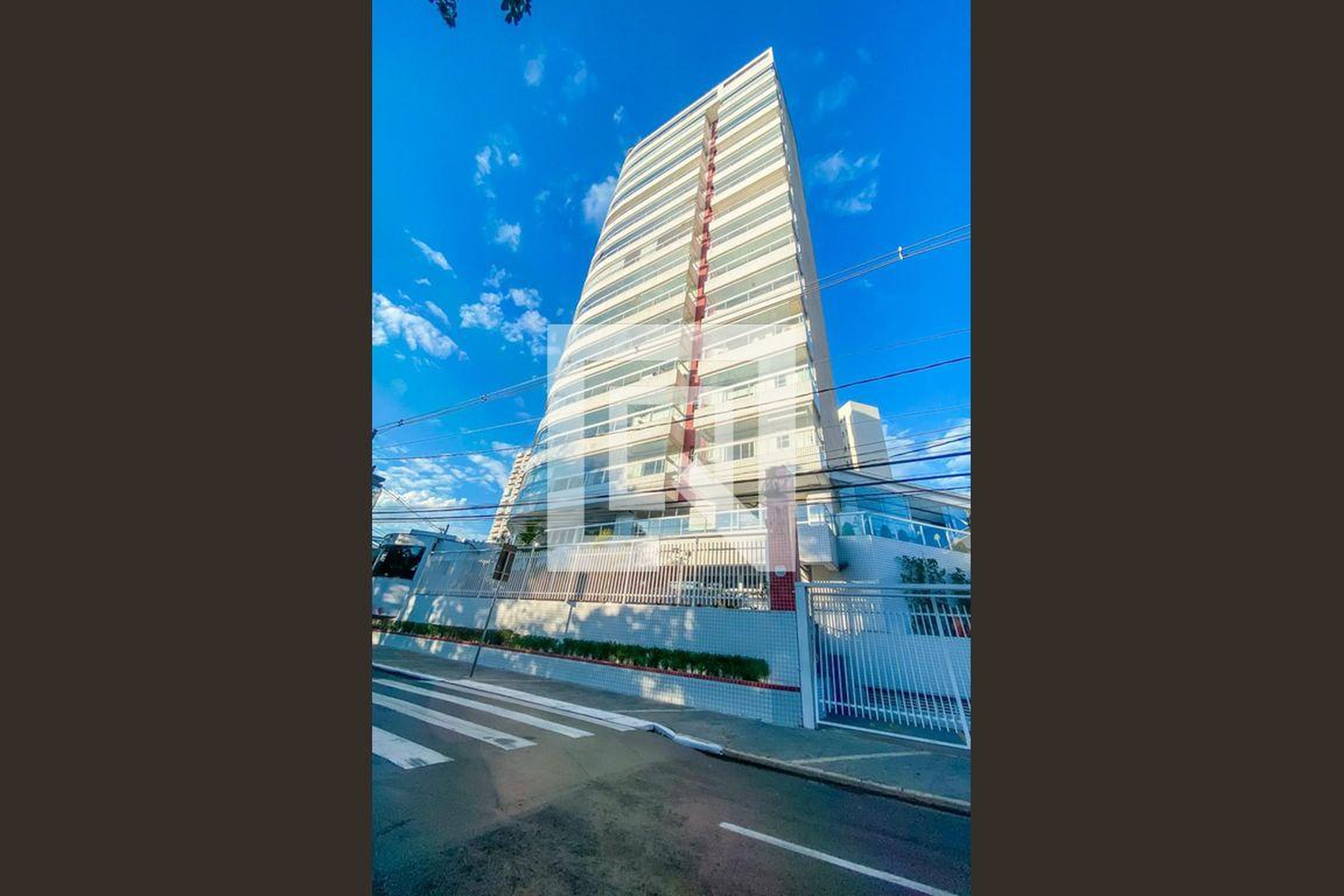 Fachada Condomínio Magnifique Residence