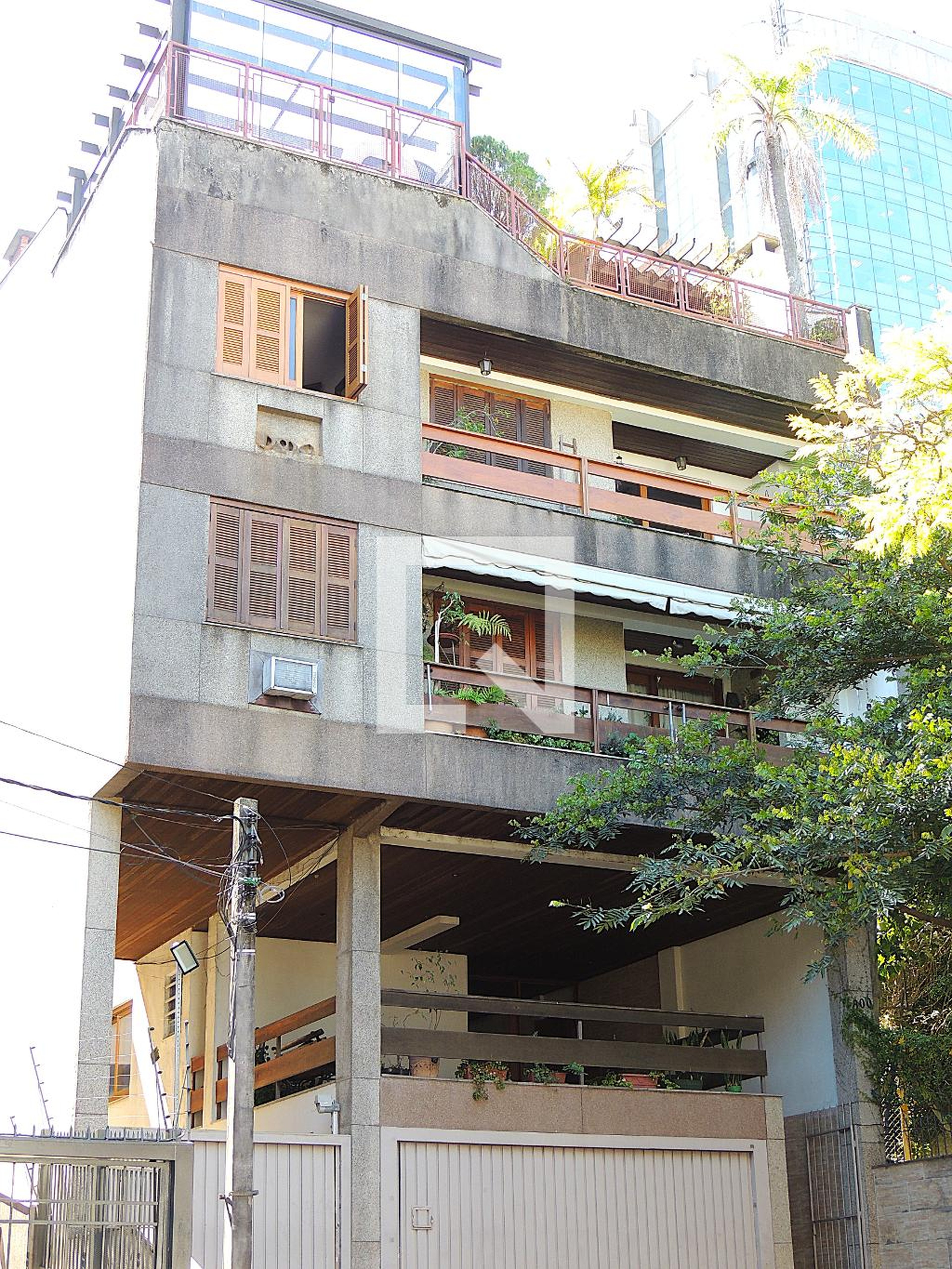 Fachada Condomínio em Rua Carlos Von Koseritz, 800