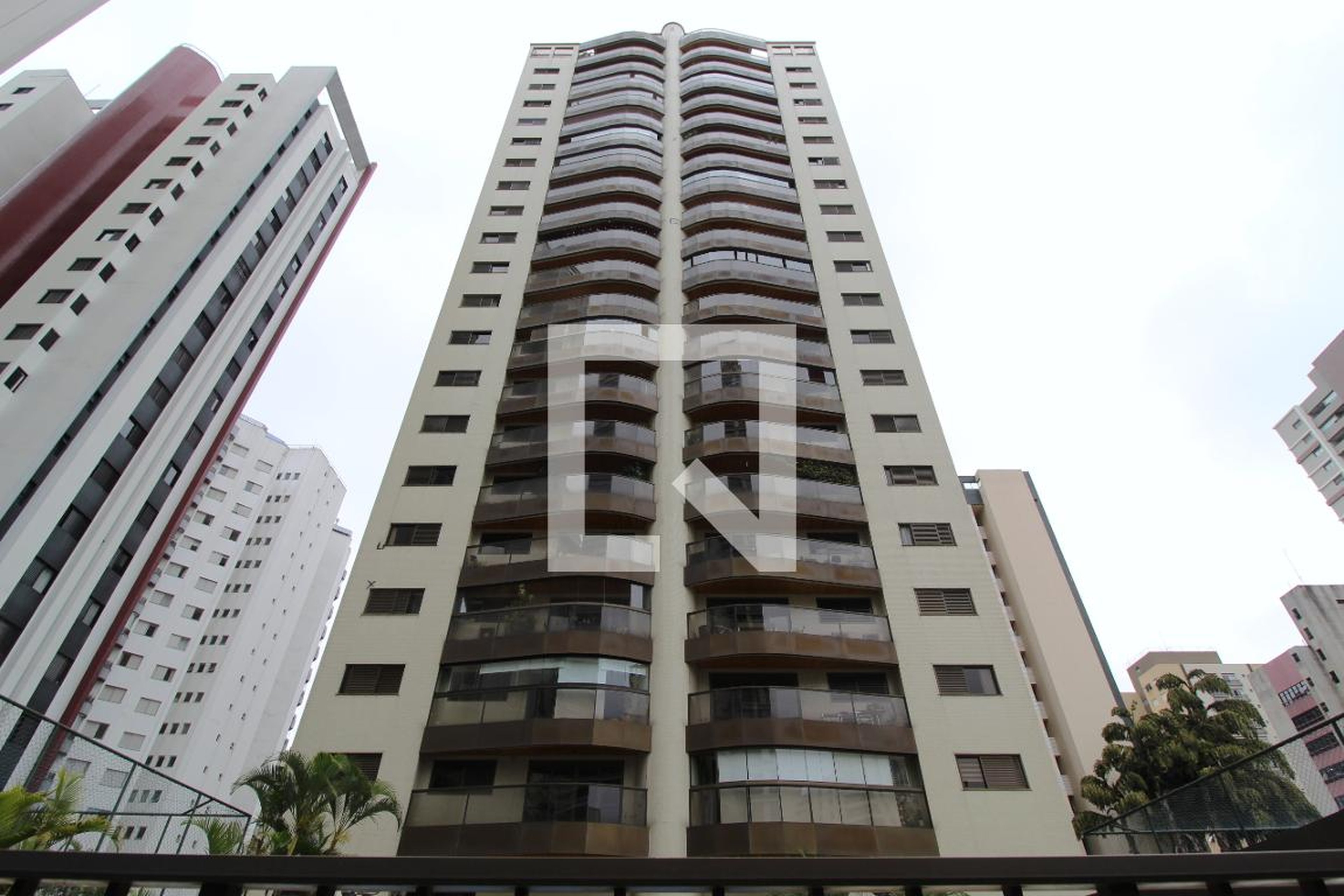 Fachada do Prédio Condomínio Fontainebleu