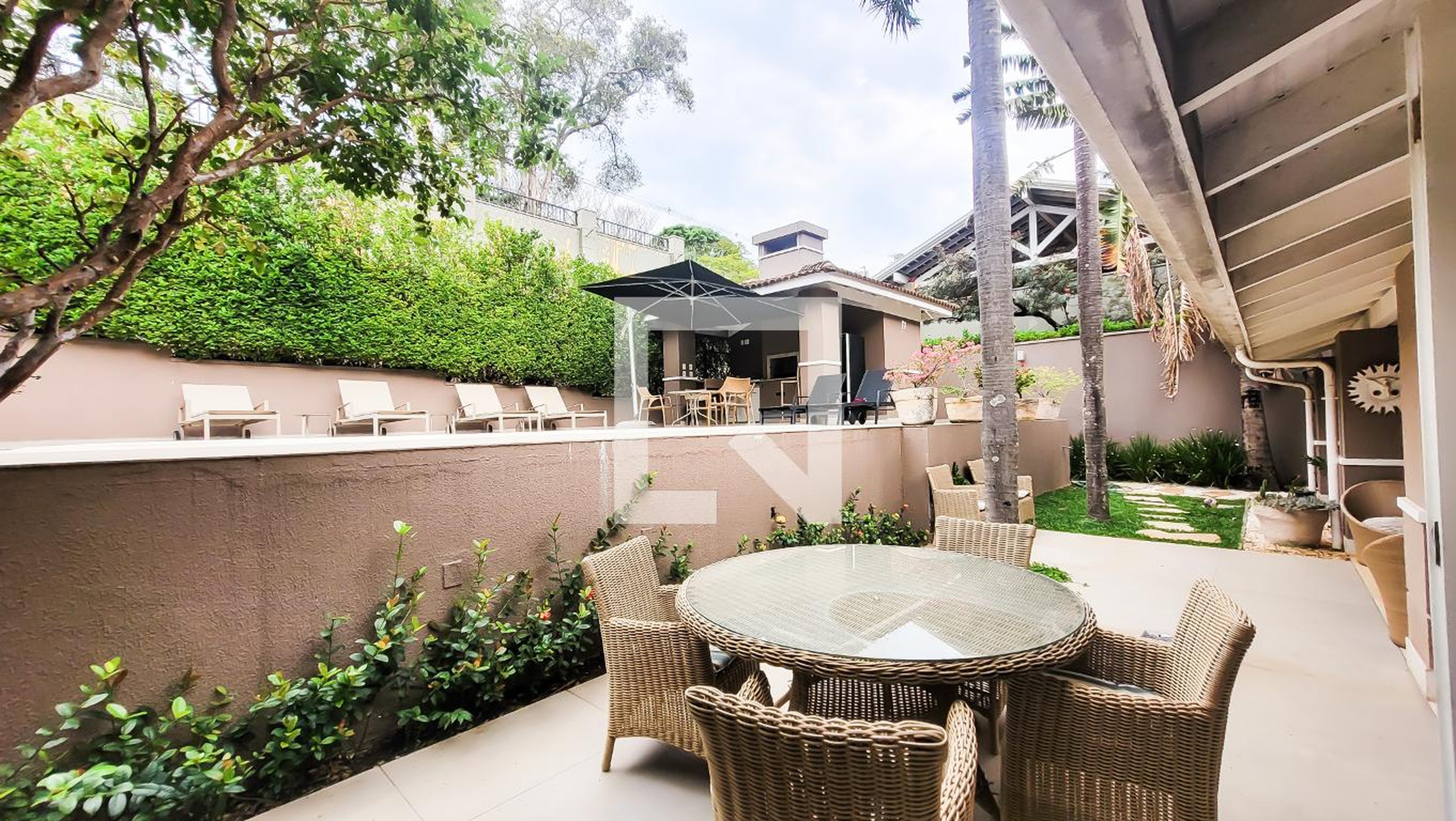 Área externa - Via Condotti