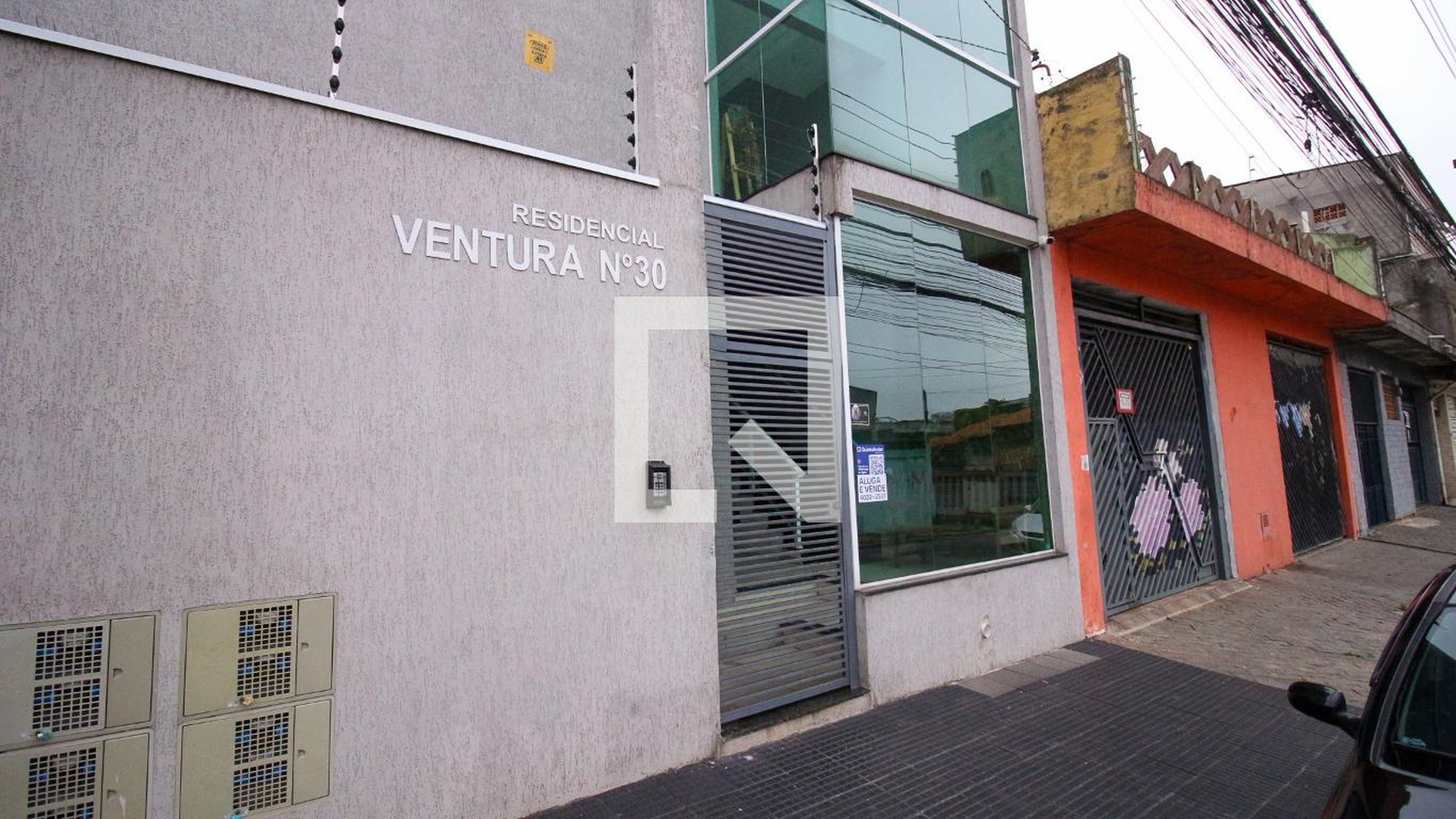 Fachada Condomínio em Rua Frei Antônio Ventura, 30