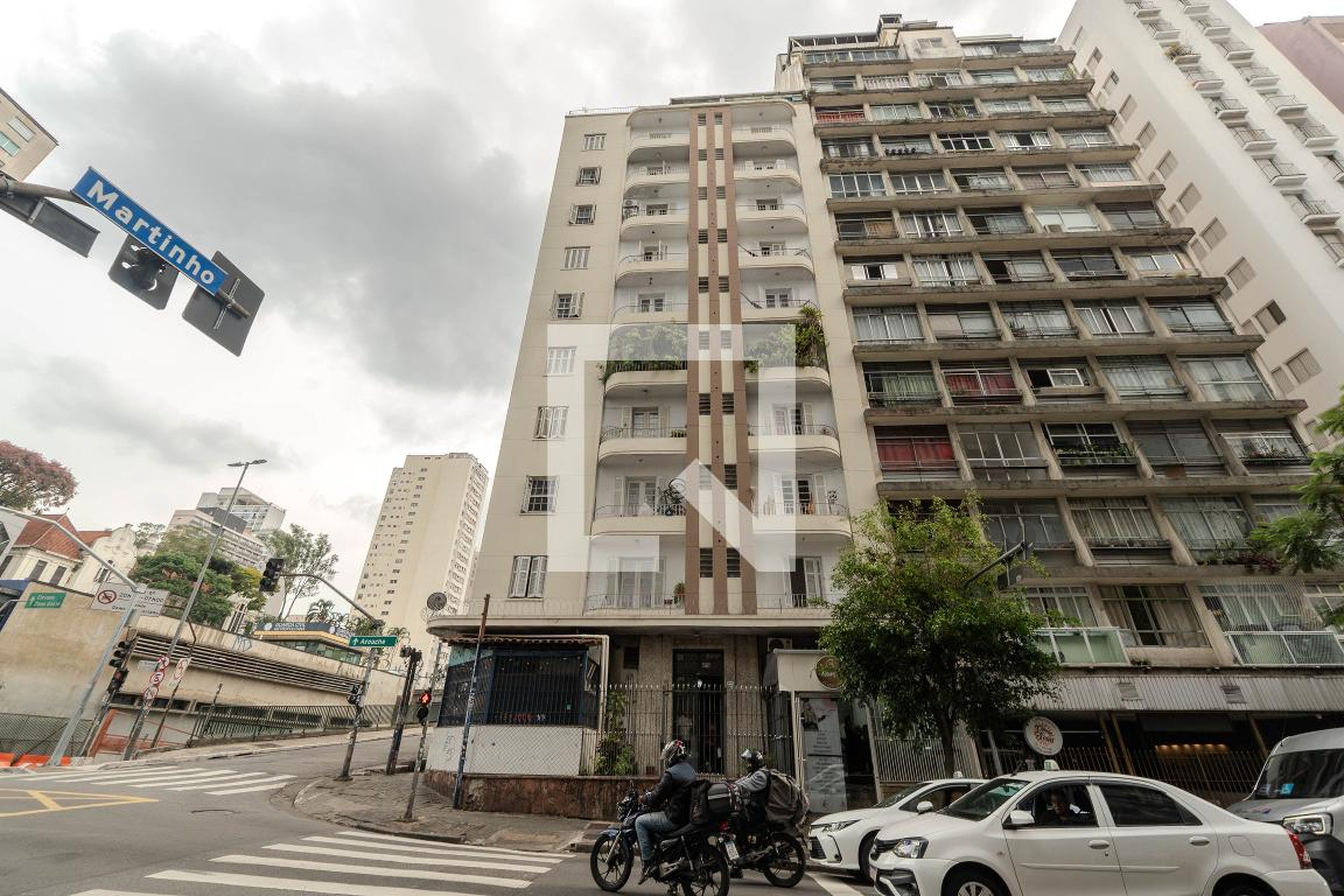 Fachada Condomínio em Rua Martins Fontes, 404